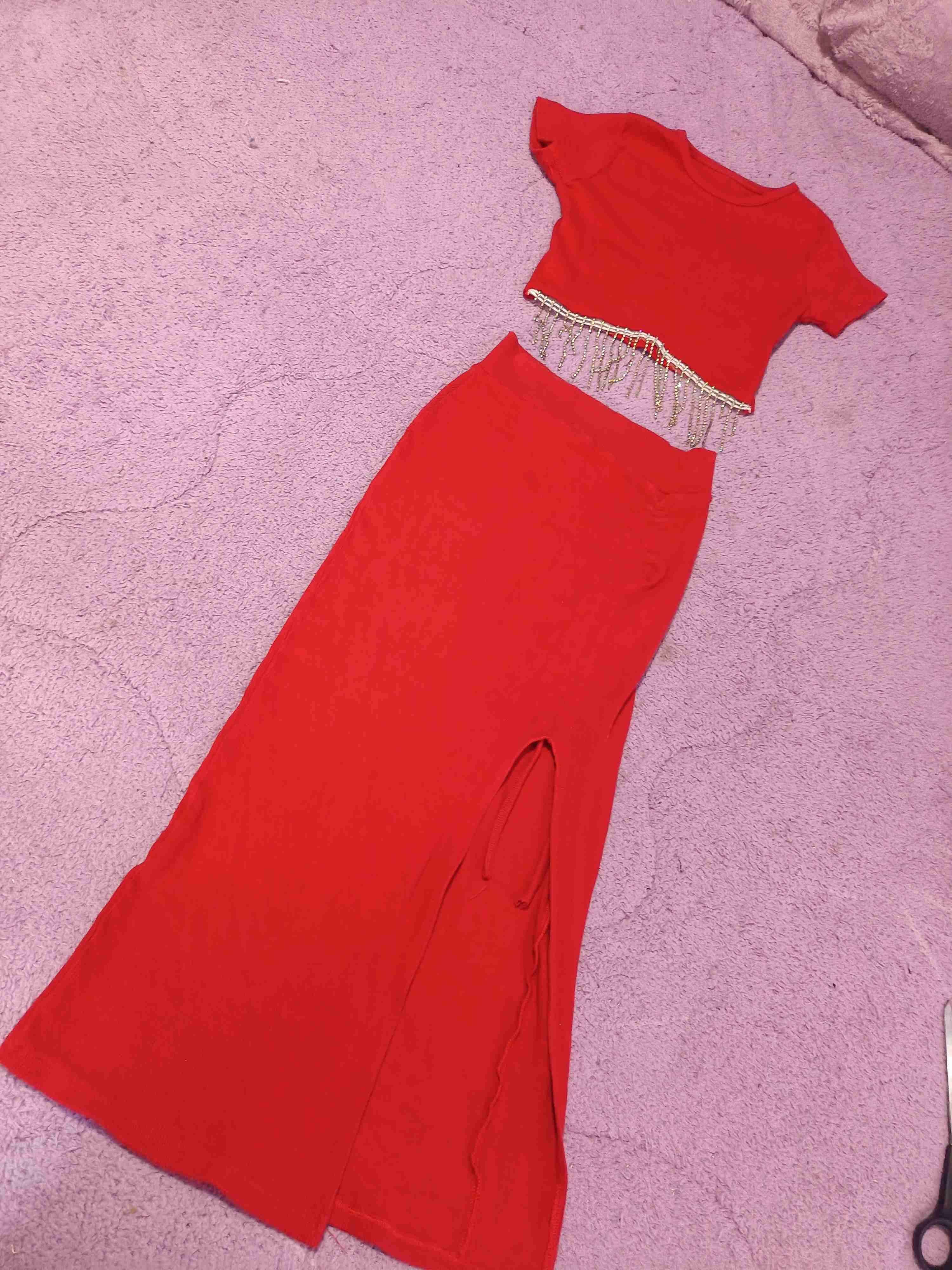 Conjunto rojo con falda larga - miniatura 1