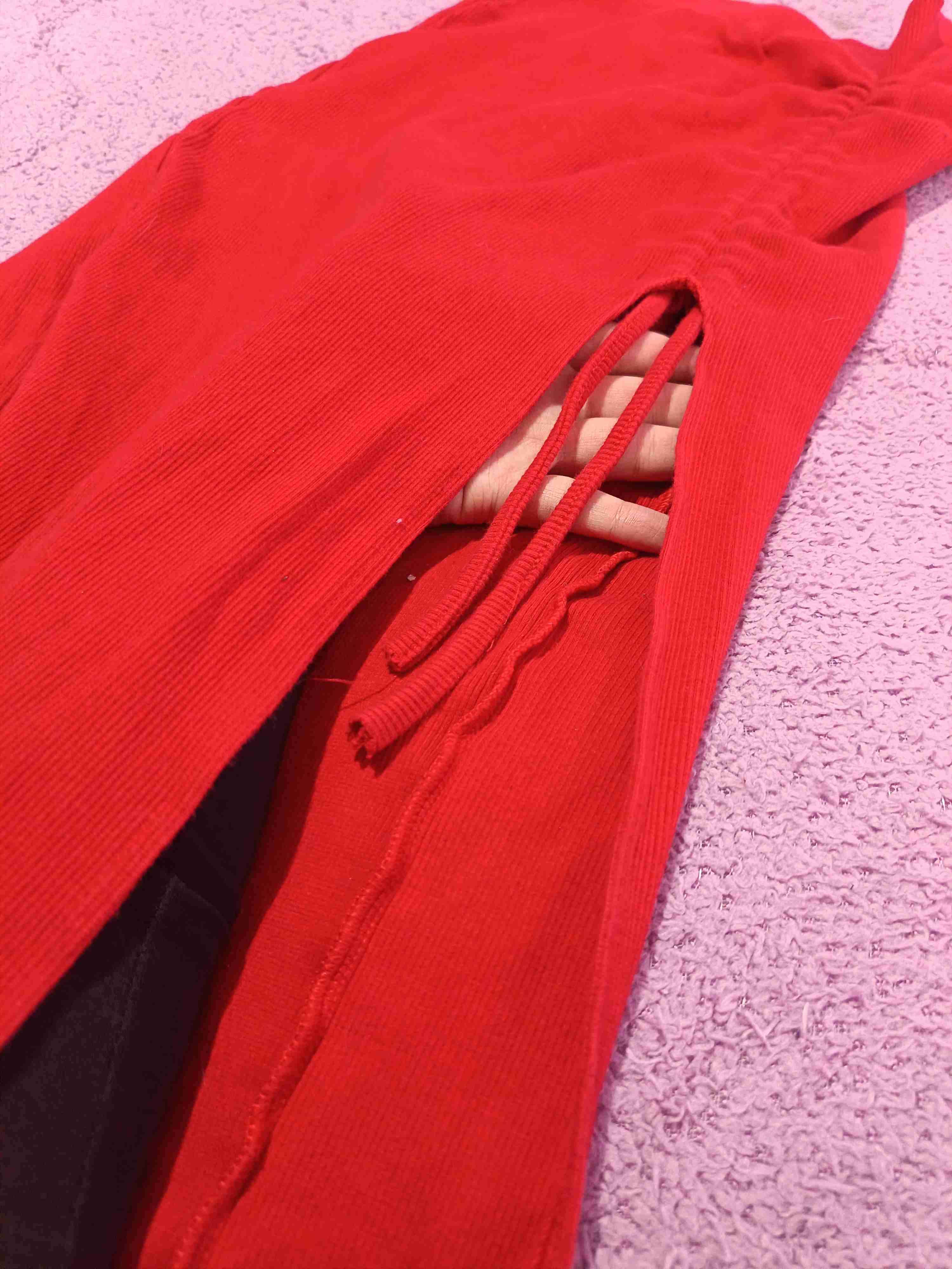 Conjunto rojo con falda larga - miniatura 4