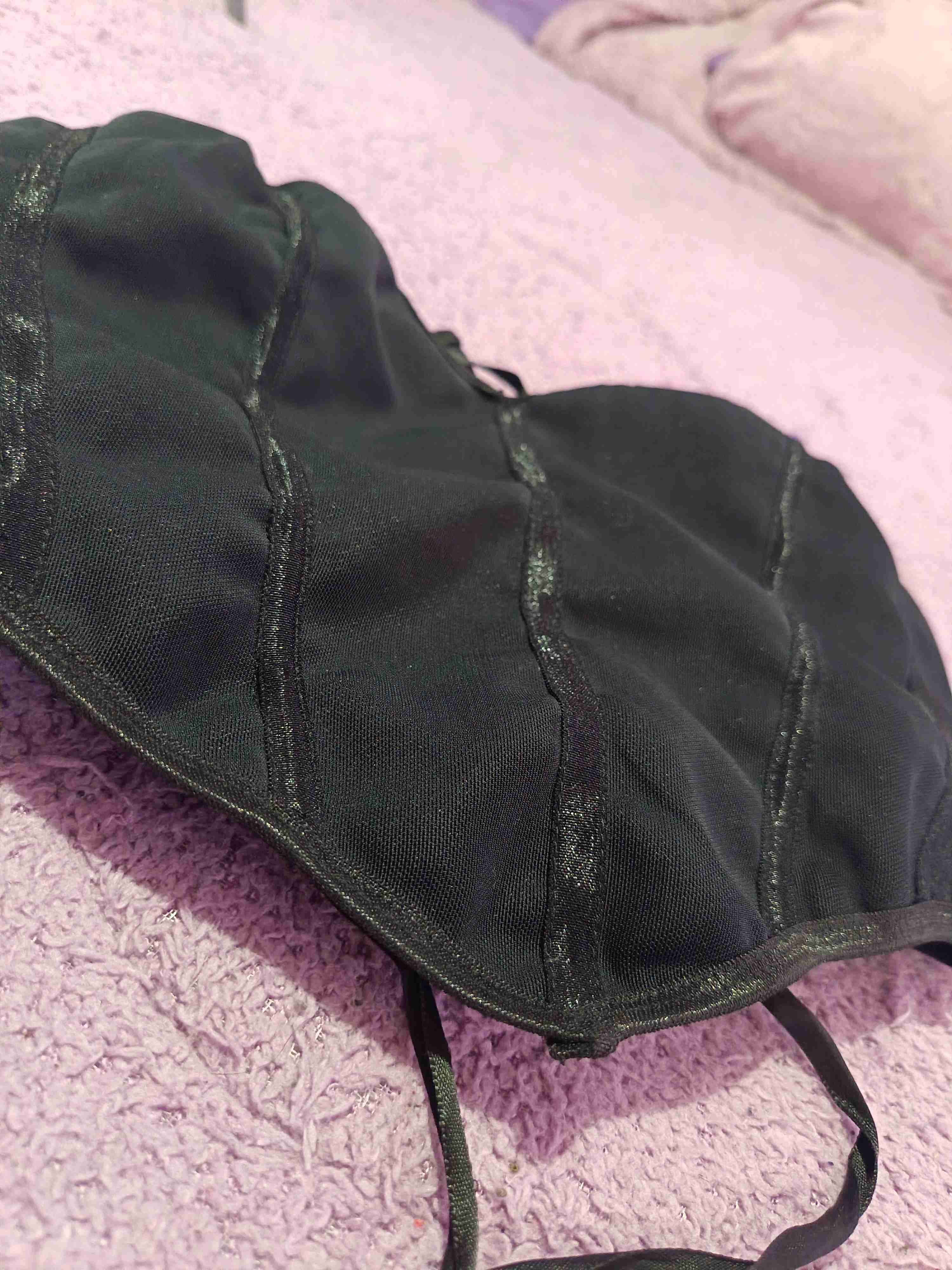 Bralette negro en forma de corazón - miniatura 2