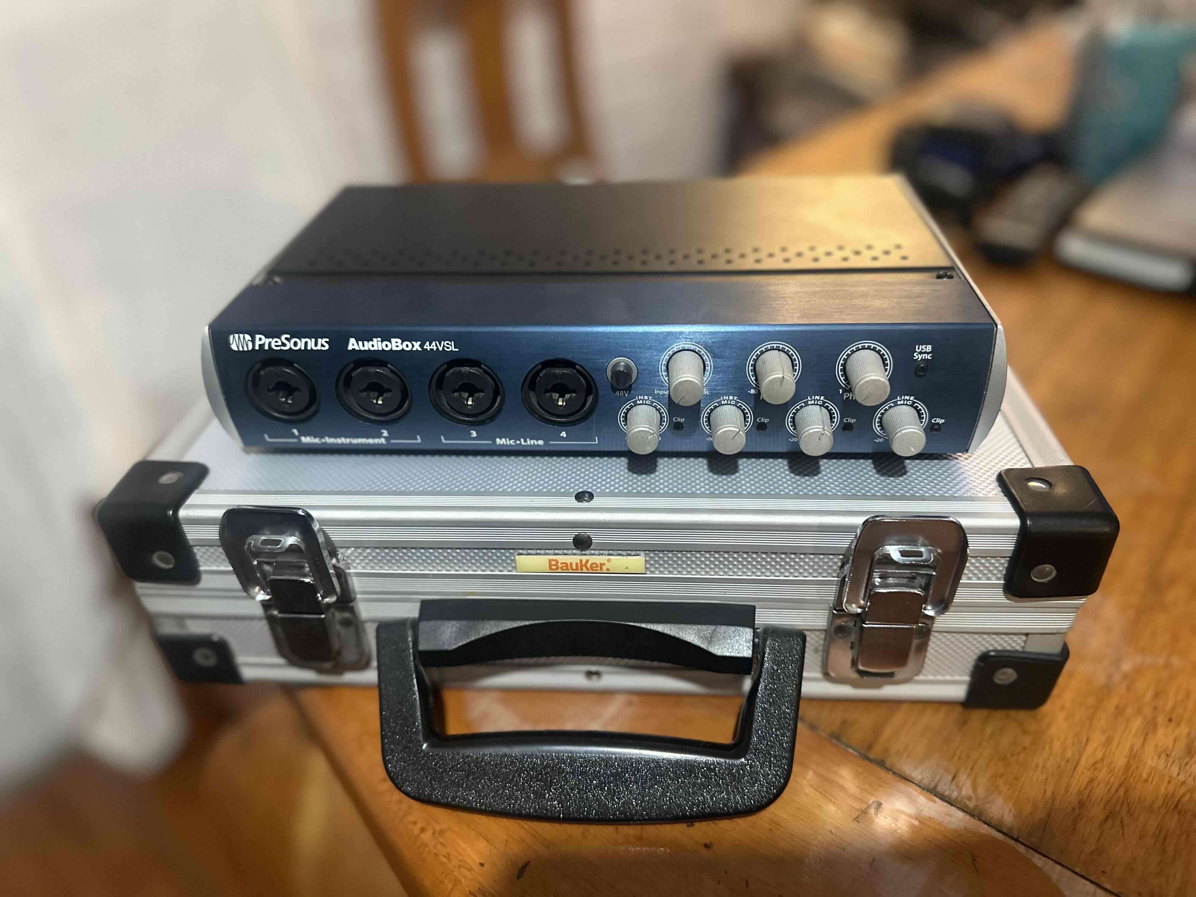 Interfaz de audio PreSonus AudioBox - miniatura 2