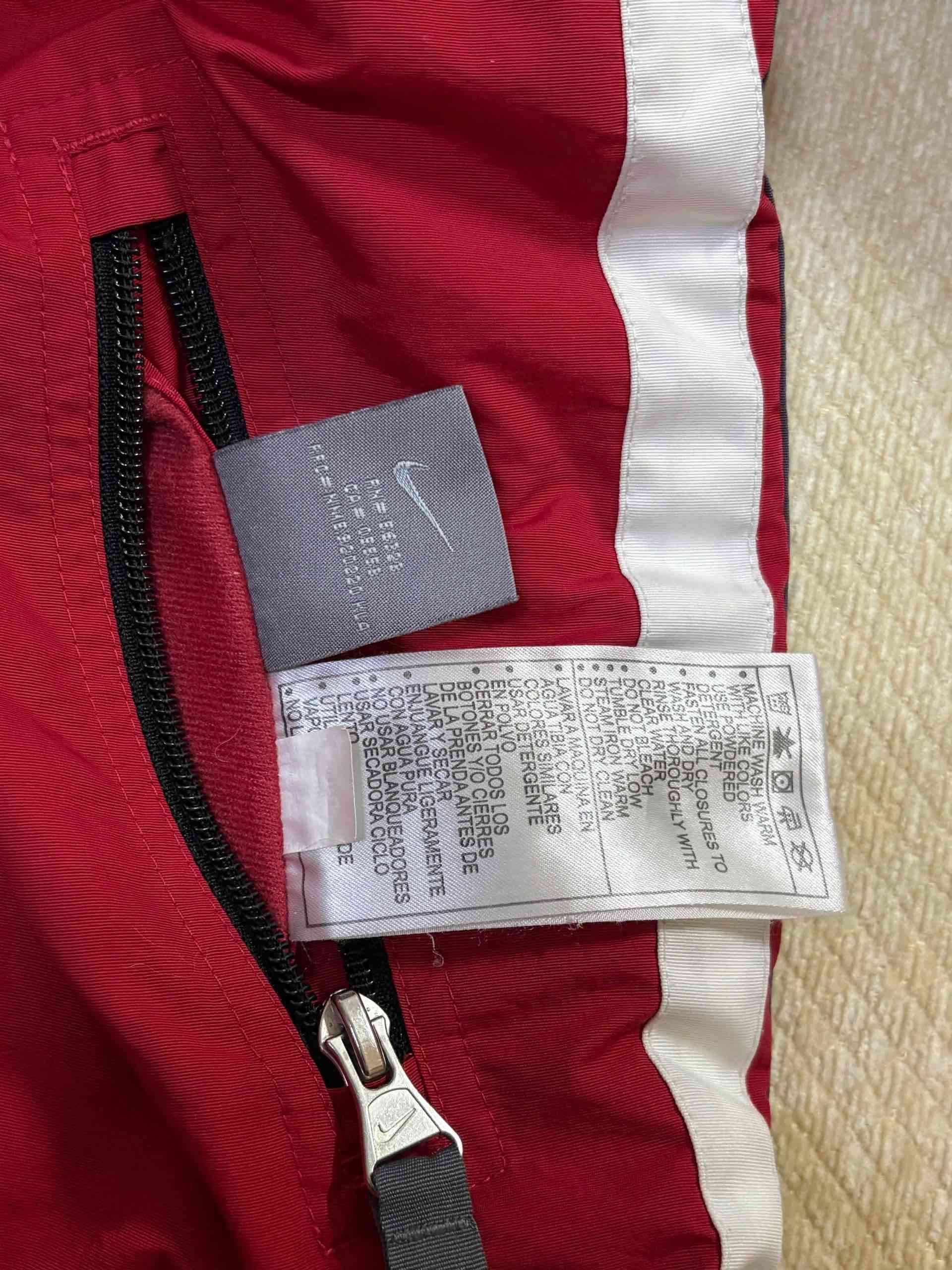 Chaqueta Nike 00’ deportiva roja, reversible - miniatura 5