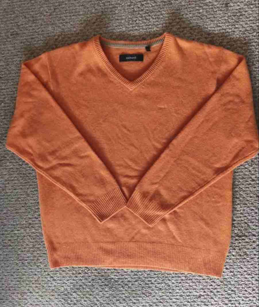 Suéter naranja V-neck hombre - miniatura 1