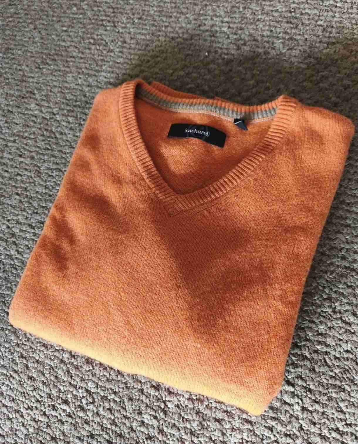 Suéter naranja V-neck hombre - miniatura 2