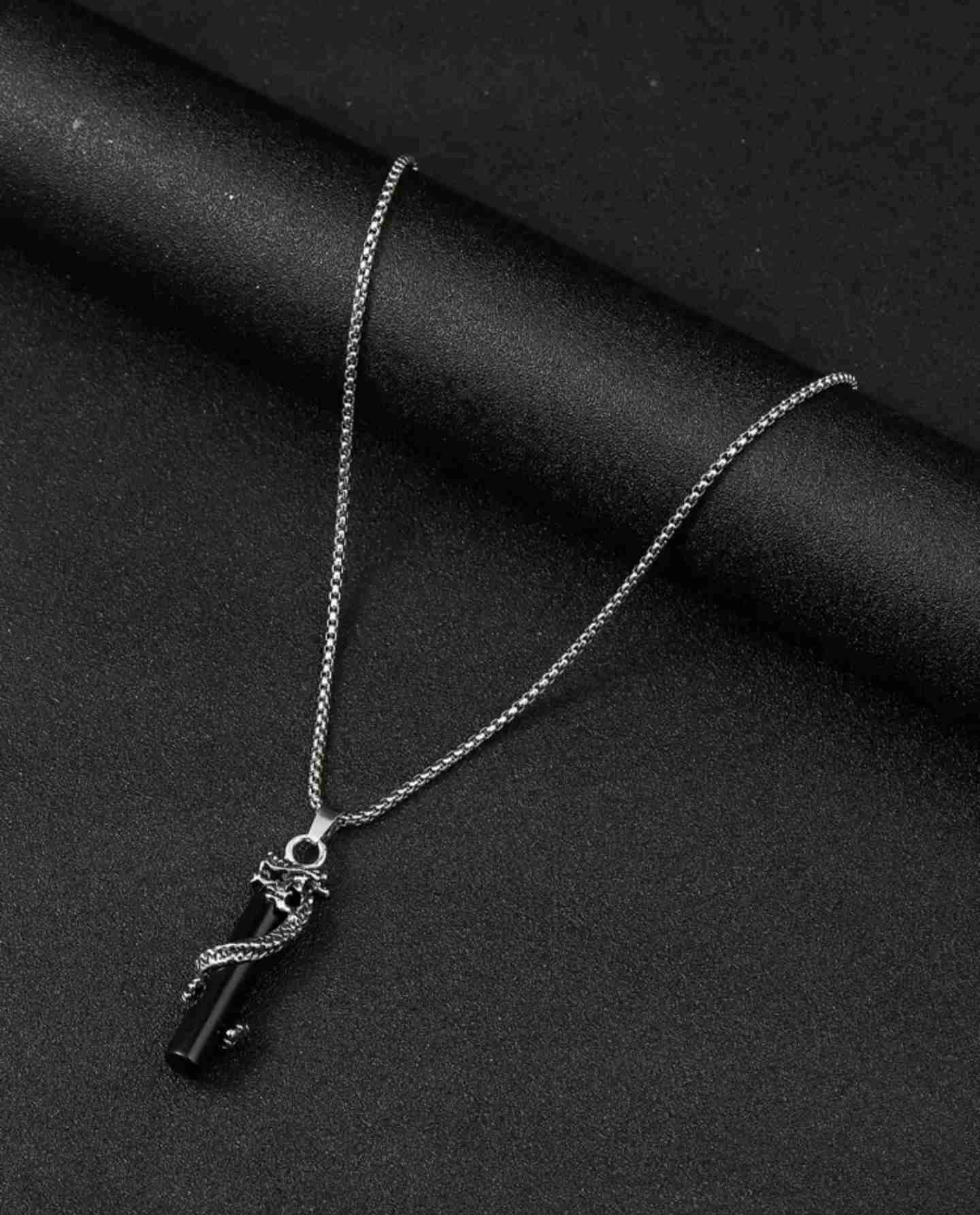 Collar con colgante dragón - miniatura 2