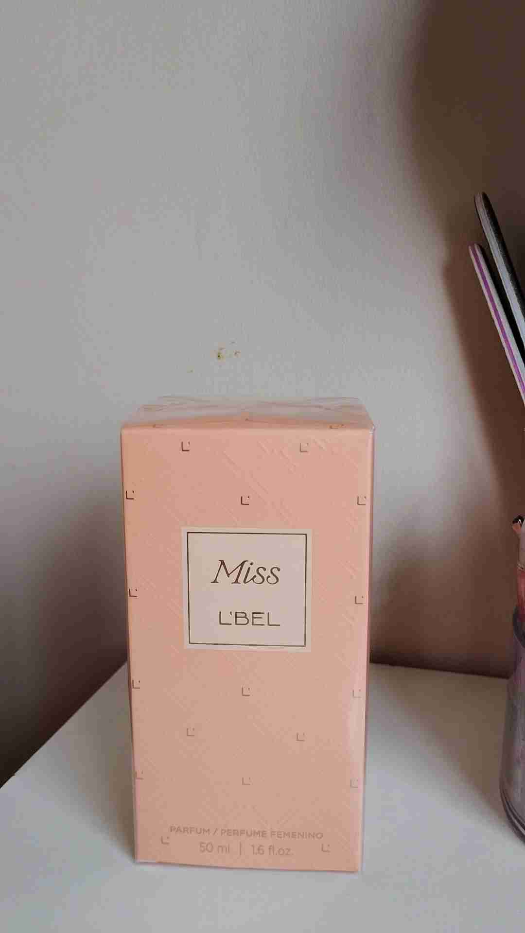 Perfume femenino Miss L'Bel 50 ml - miniatura 1