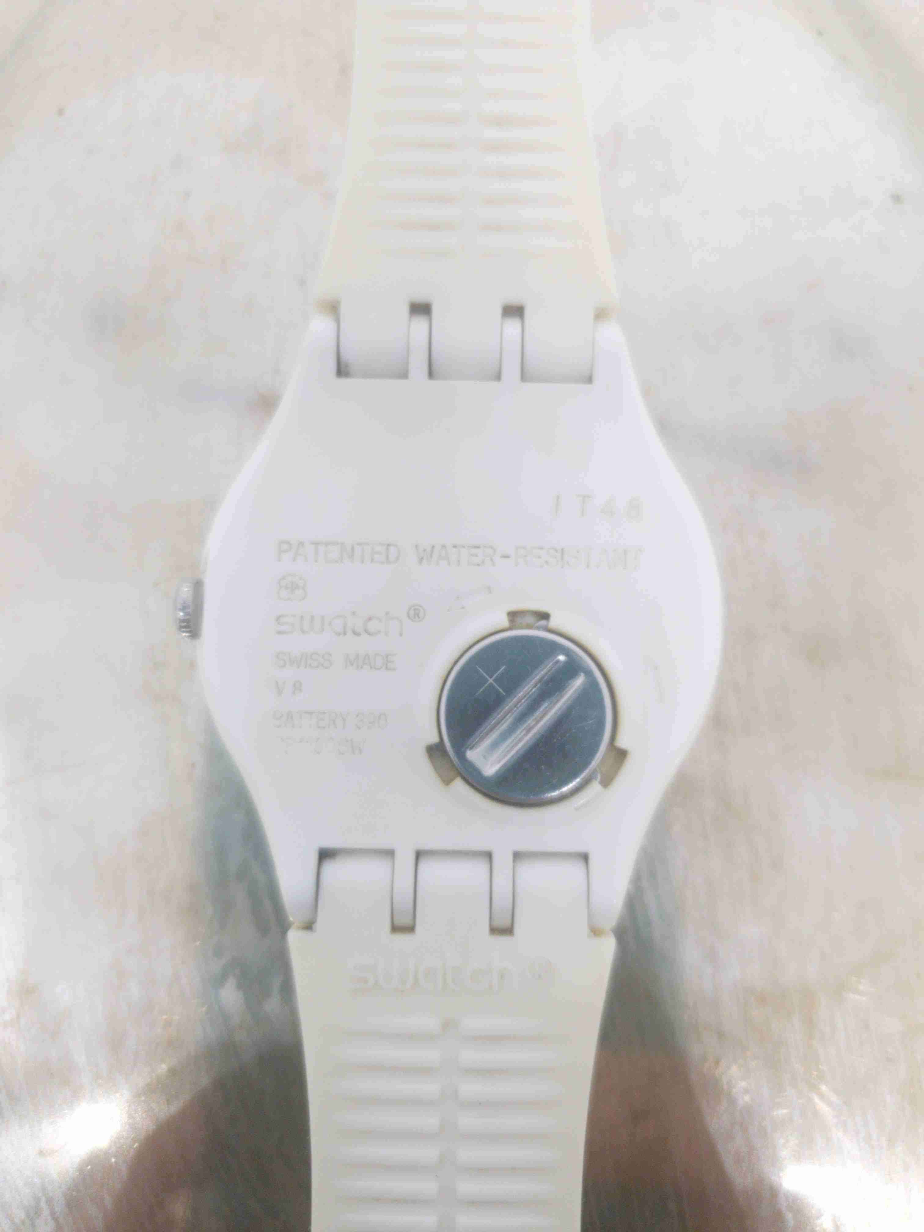 Reloj Swatch blanco SUOW100 - miniatura 3
