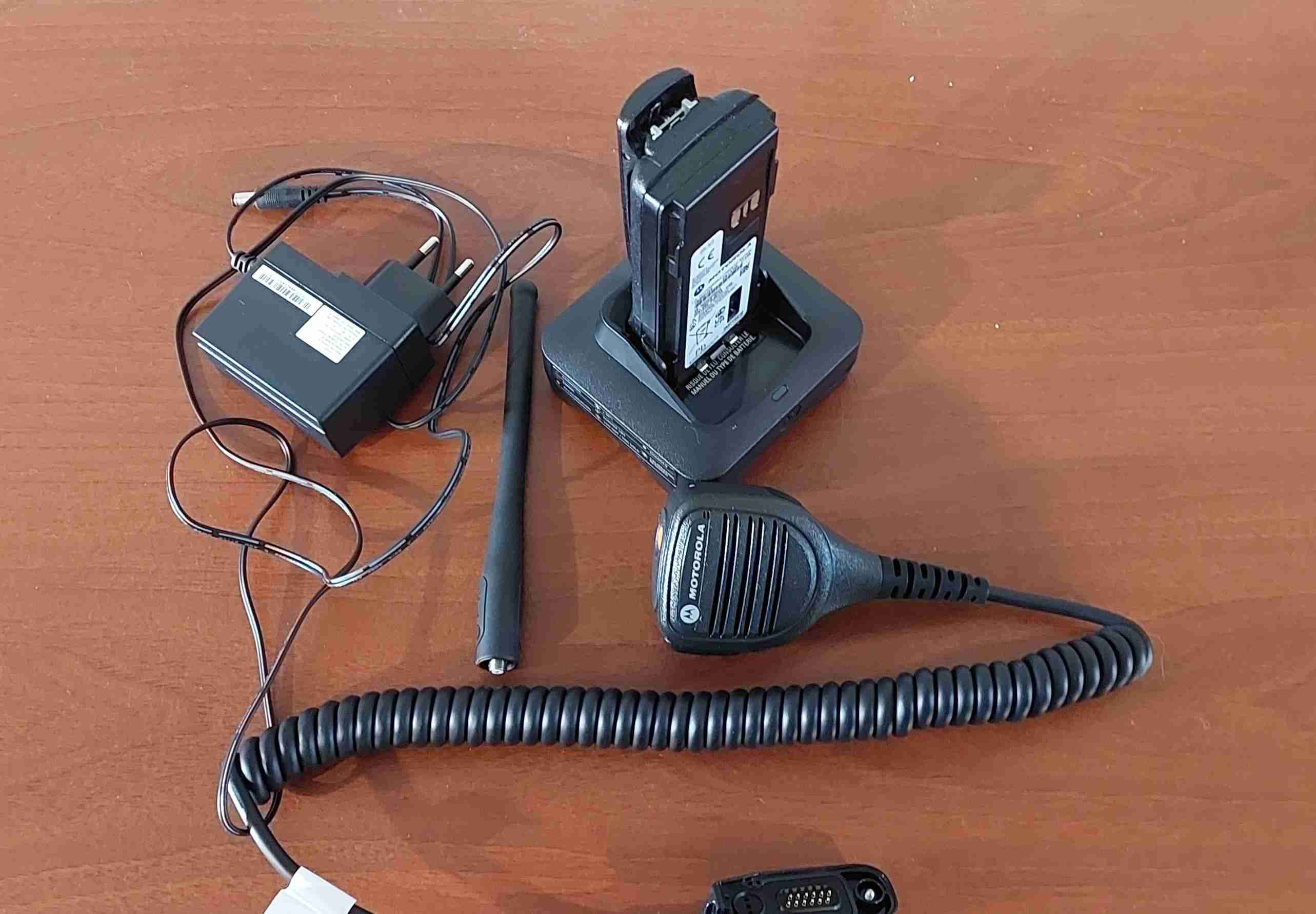 Accesorios Radio Motorola APX-DGP - miniatura 1