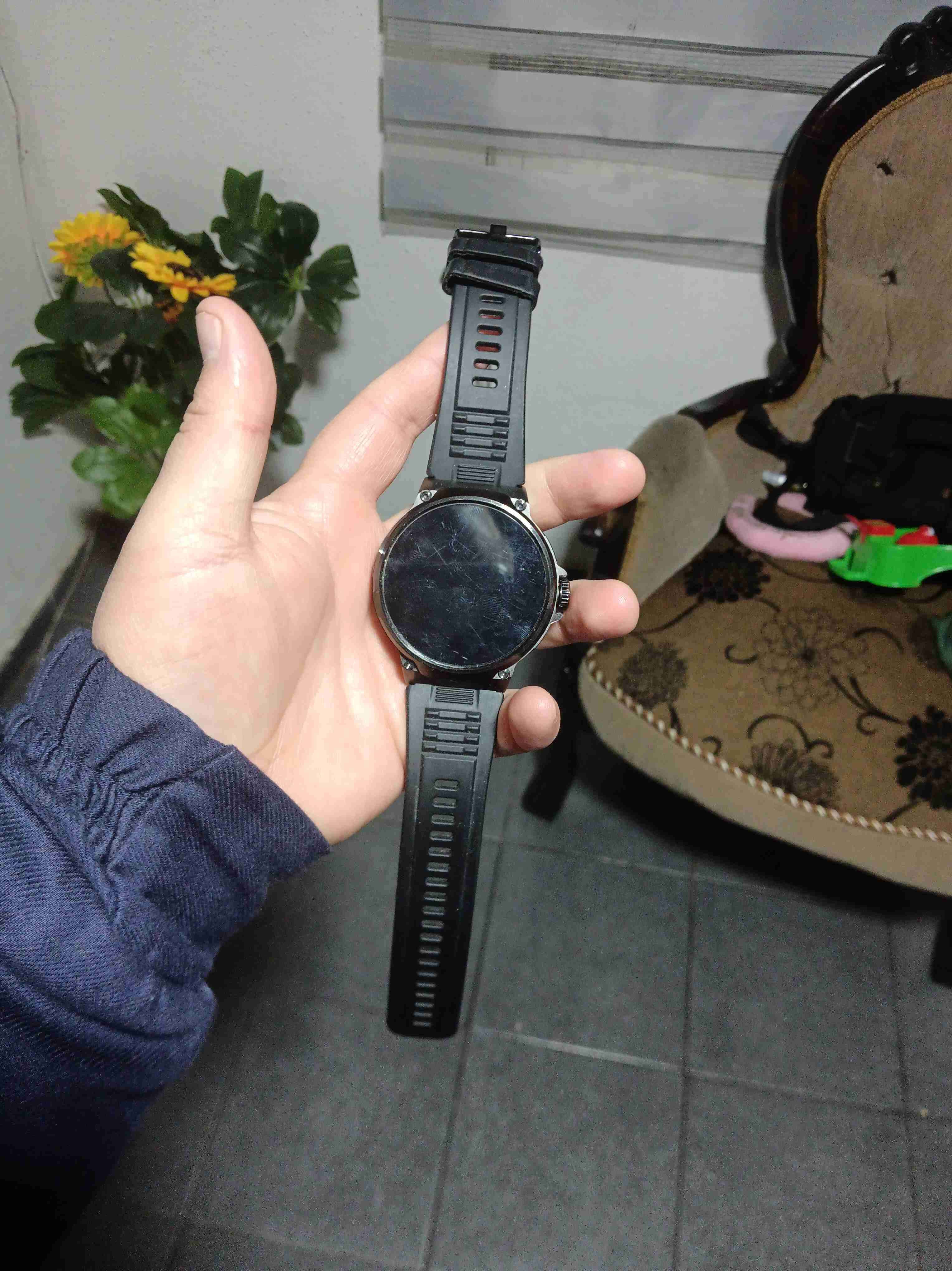 Smartwatch con carga visible - miniatura 2