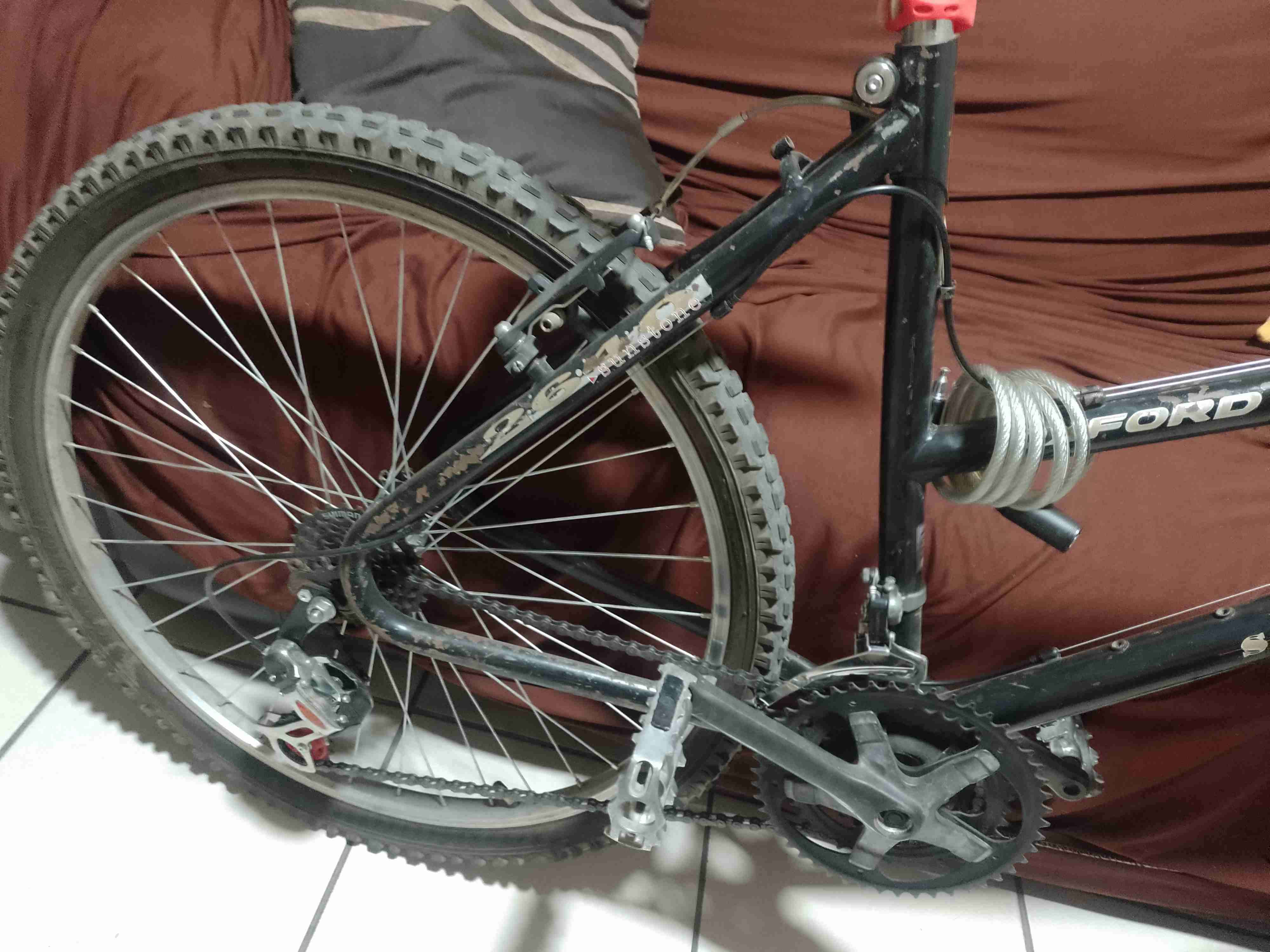 Bicicleta montaña Ford negra - miniatura 1