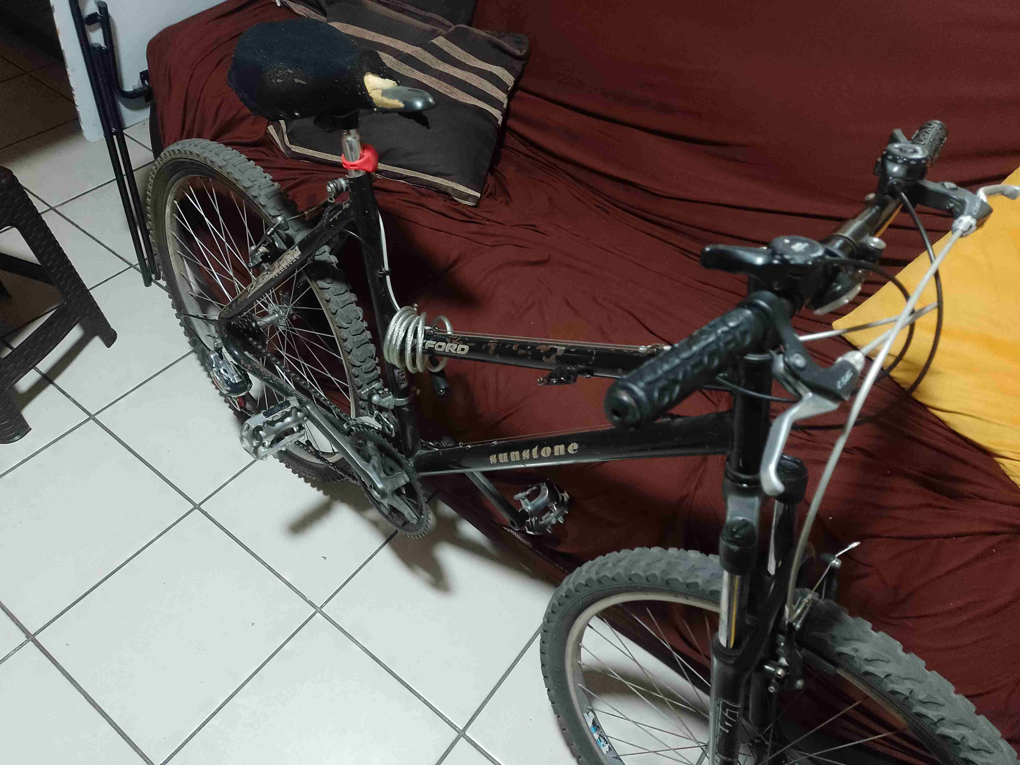 Bicicleta montaña Ford negra - miniatura 2