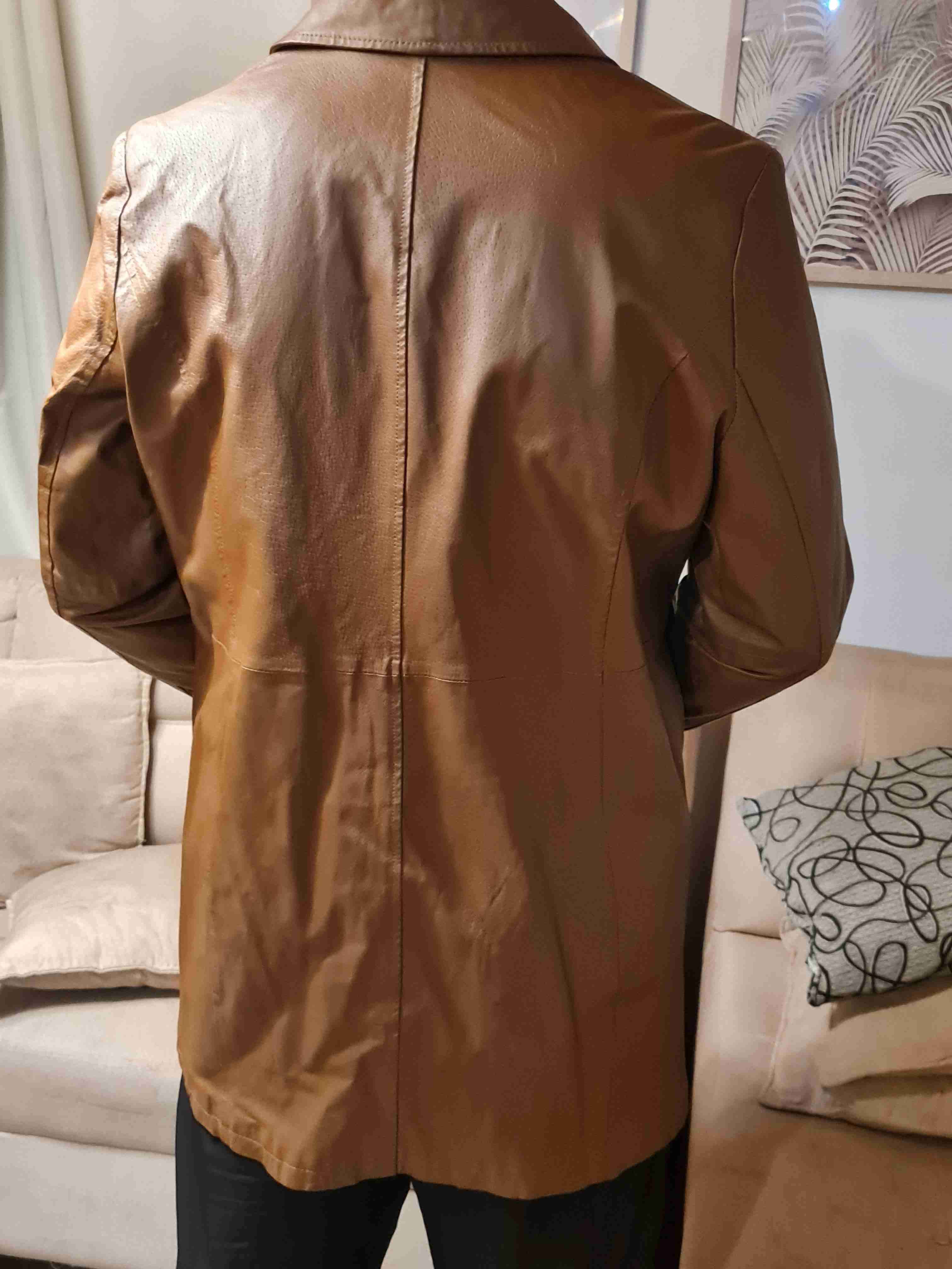 Chaqueta marrón de cuero - miniatura 1