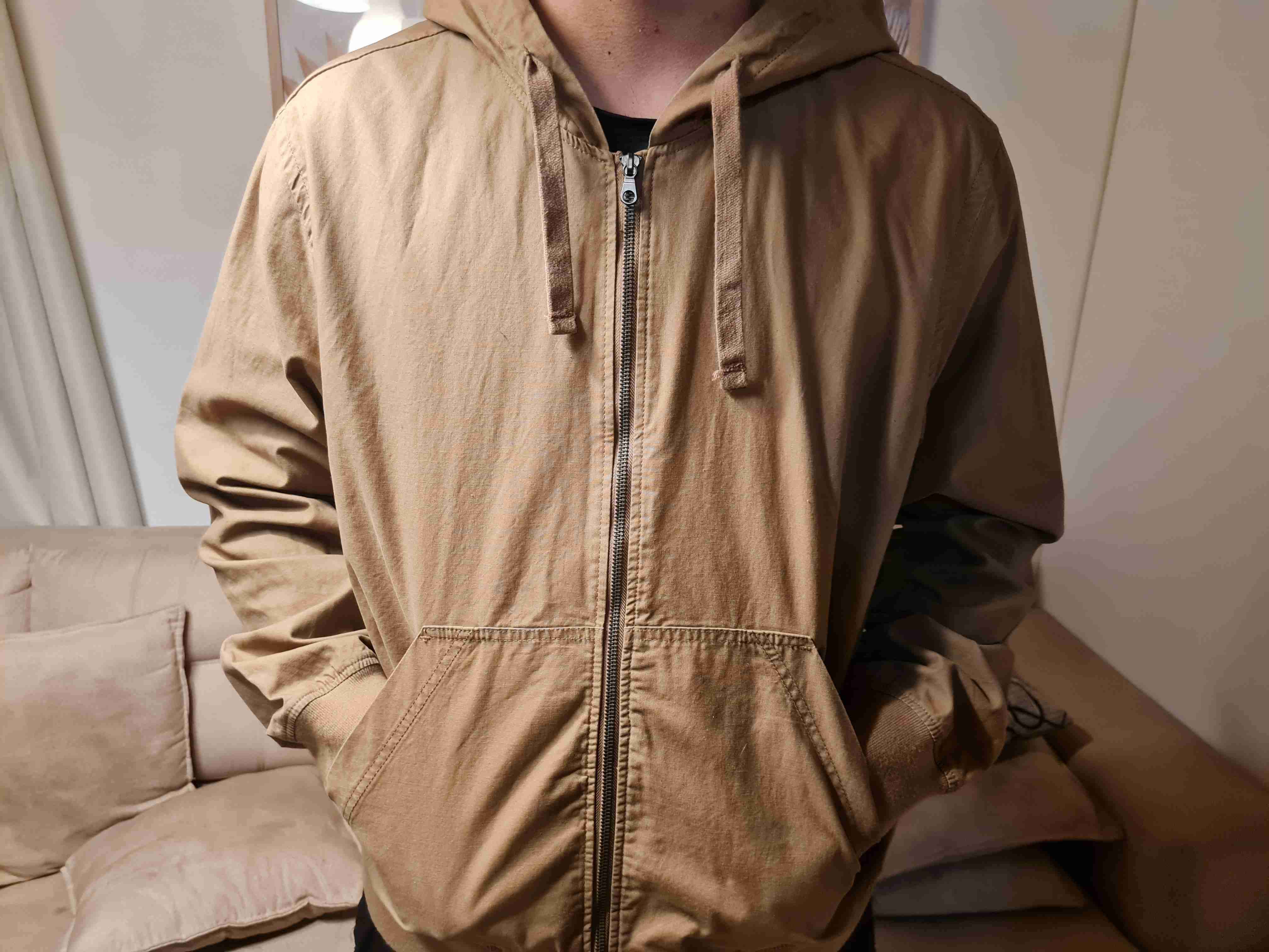 Parka beige con capucha - miniatura 2