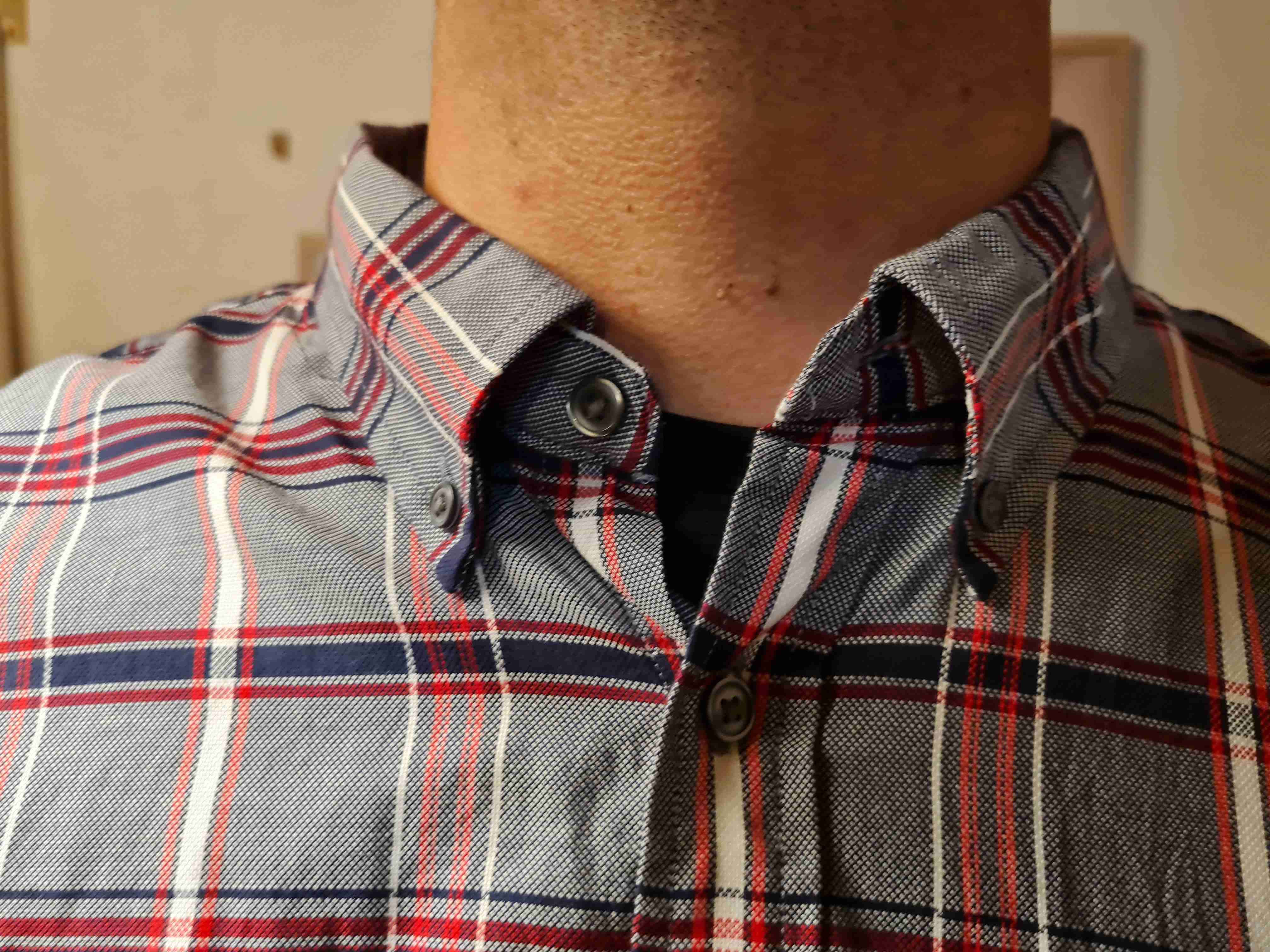 Camisa a cuadros rojo y gris - miniatura 2
