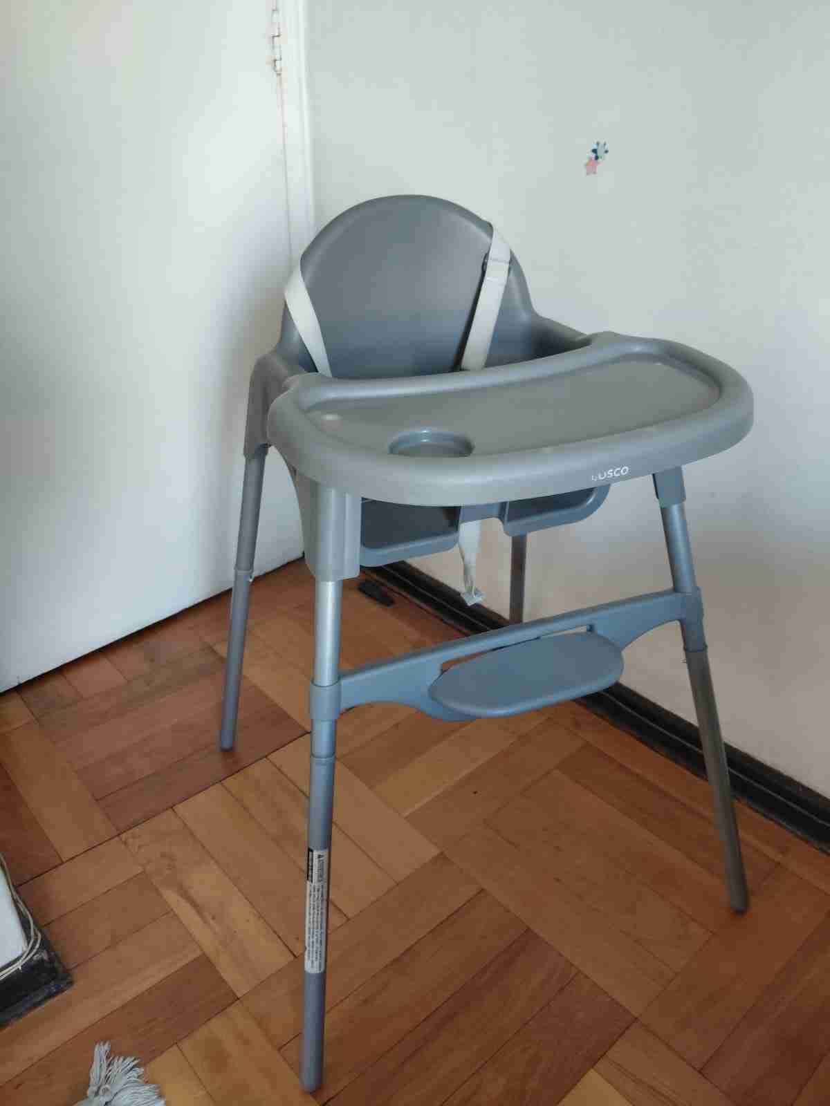 Silla de comer para bebé gris