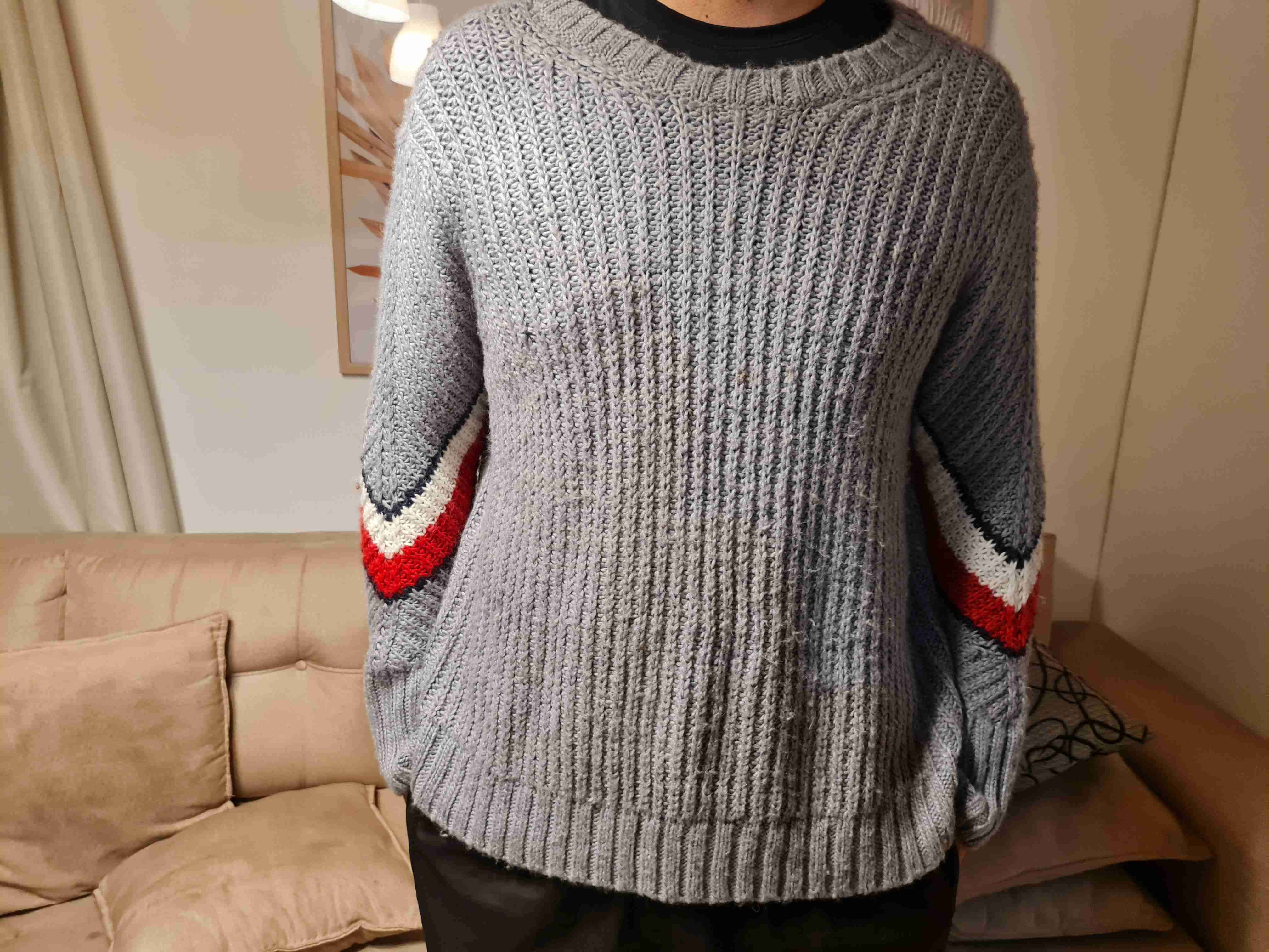 Suéter gris con detalle TRICOLOR TOMMY HILFIGER - miniatura 2