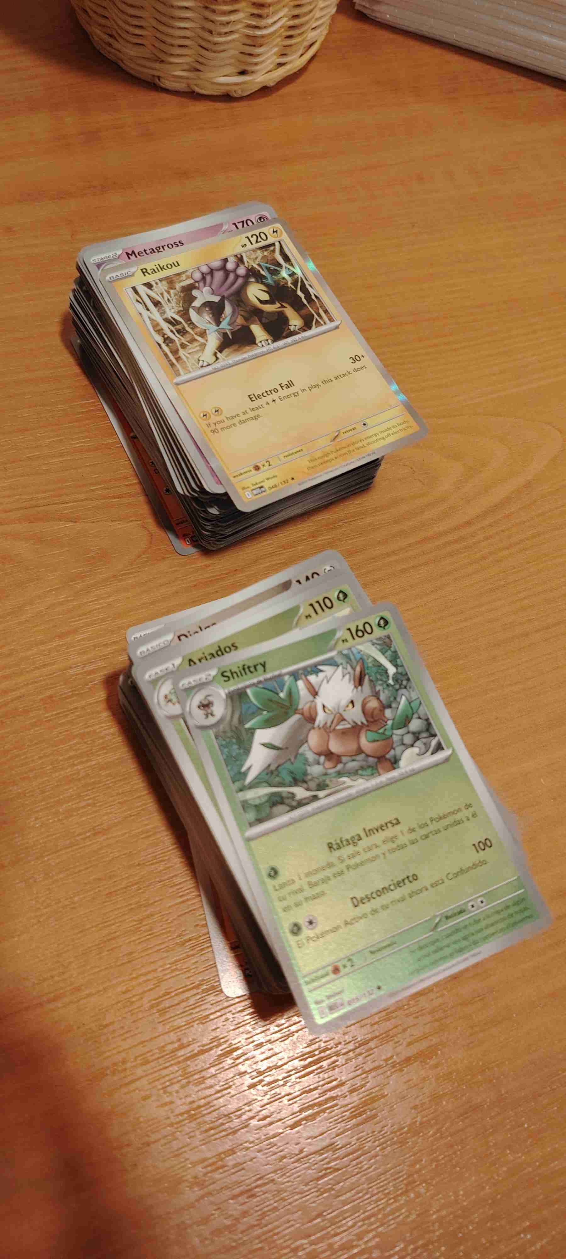 Lote de 100 cartas Pokémon originales al azar - miniatura 1