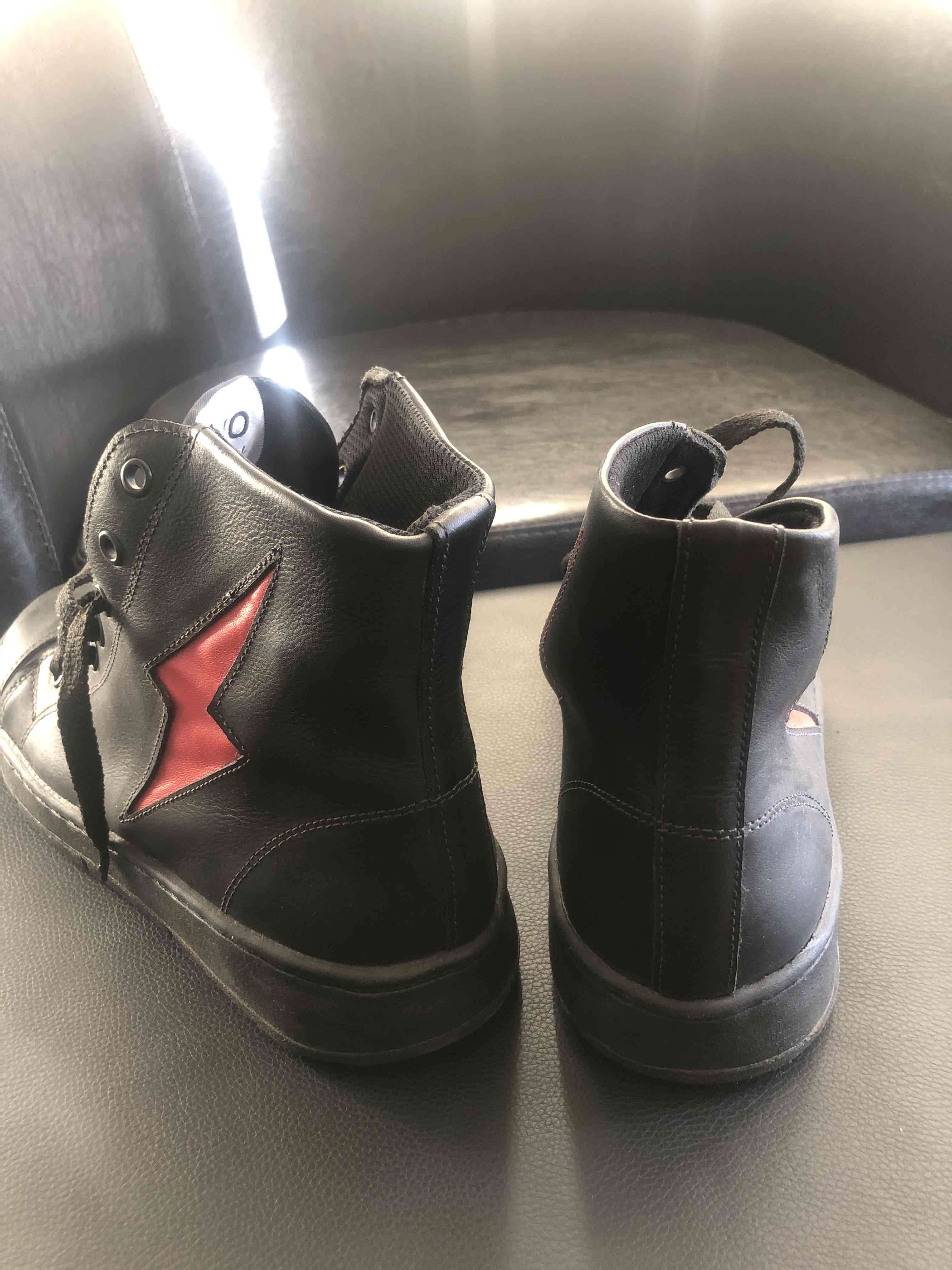 Zapatillas negras marca Rayo - miniatura 4