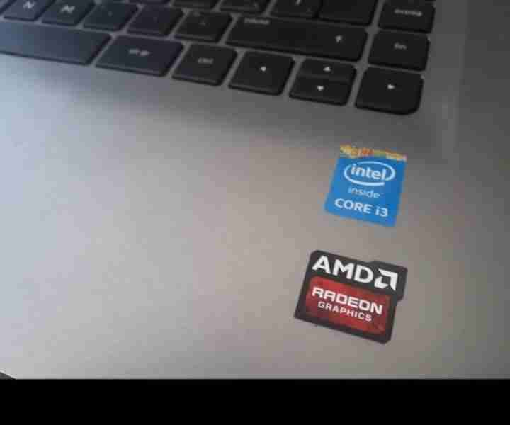 Laptop HP color plateado - miniatura 4