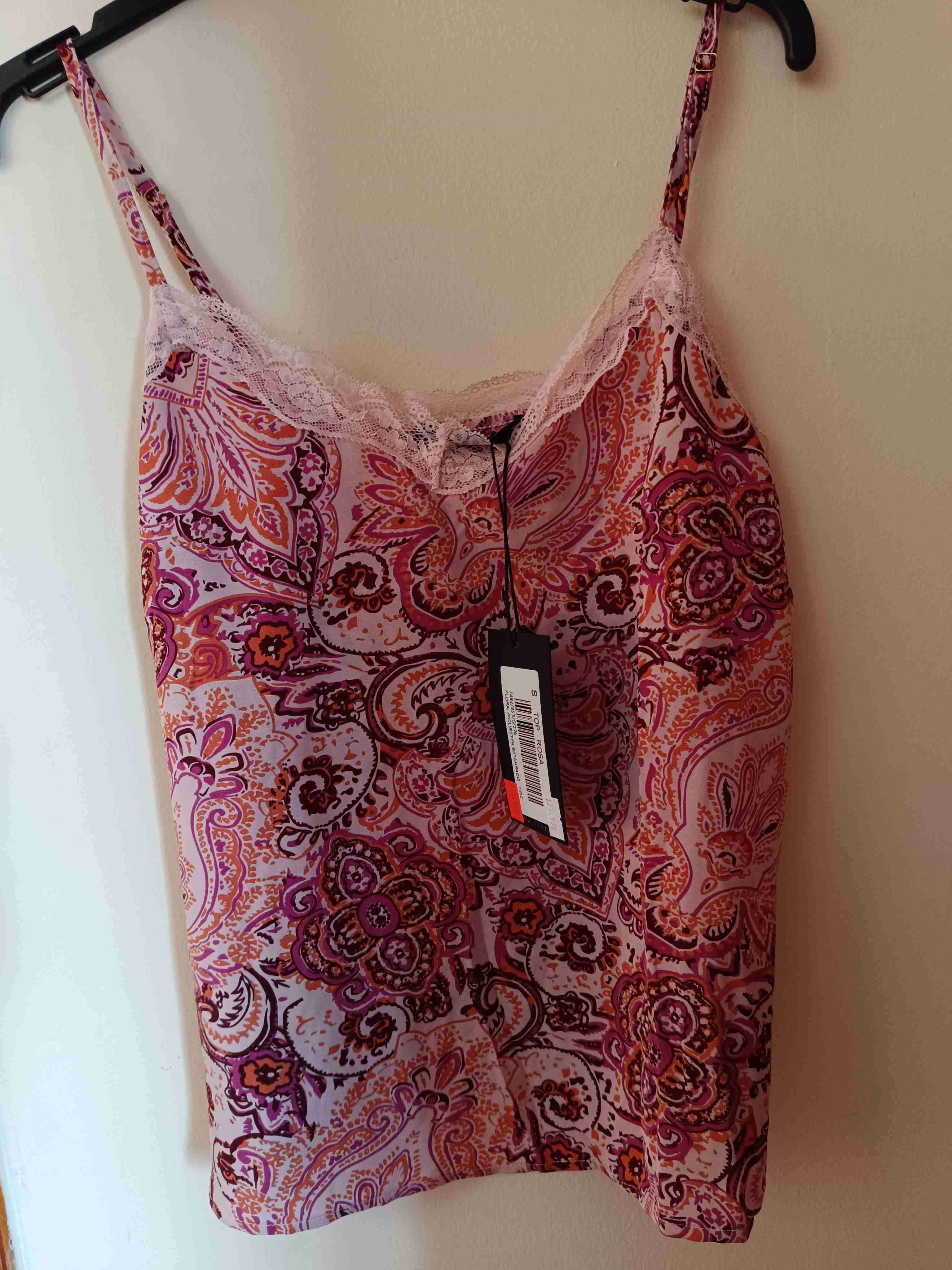 Blusa estampada con encaje rosa - miniatura 4