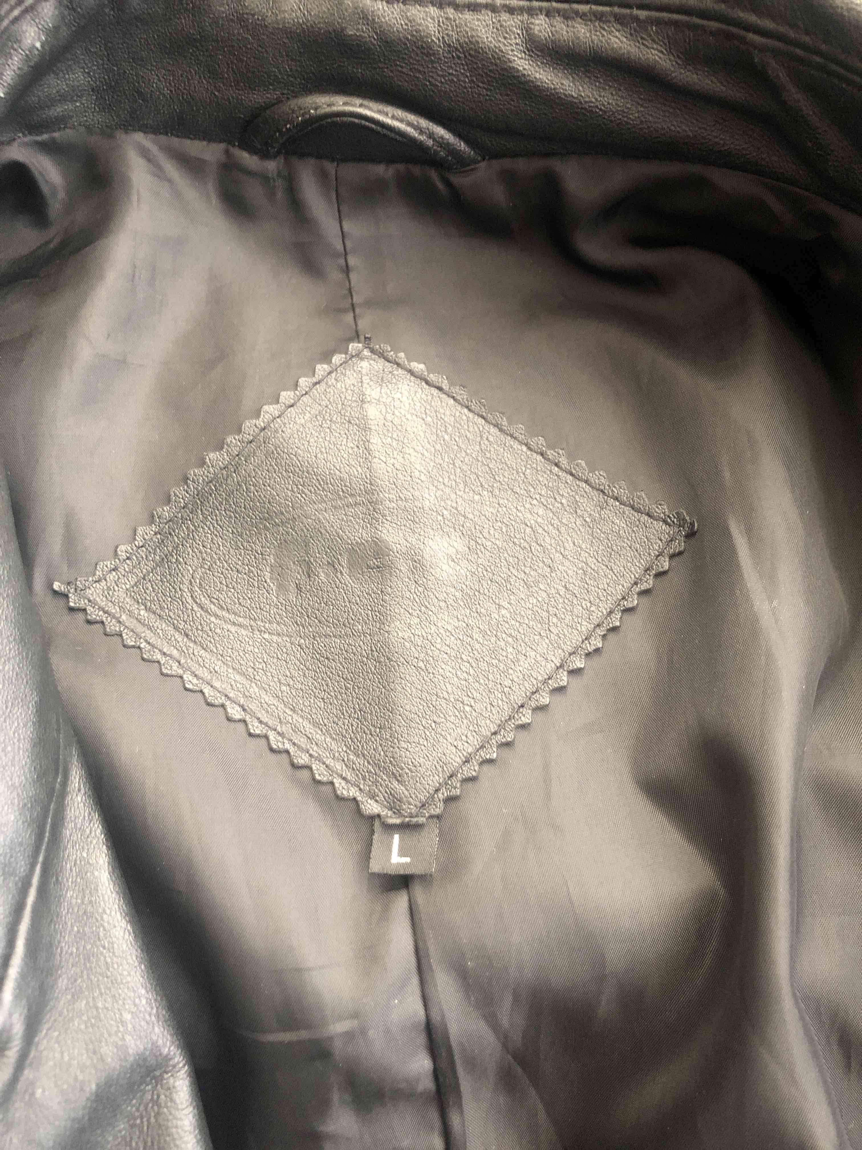 Chaquetón de cuero negro - miniatura 2