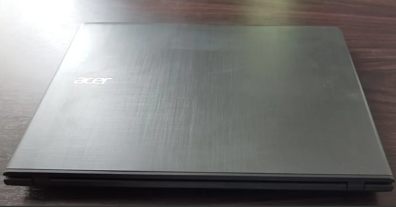 Laptop Acer Aspire E15 - miniatura 2