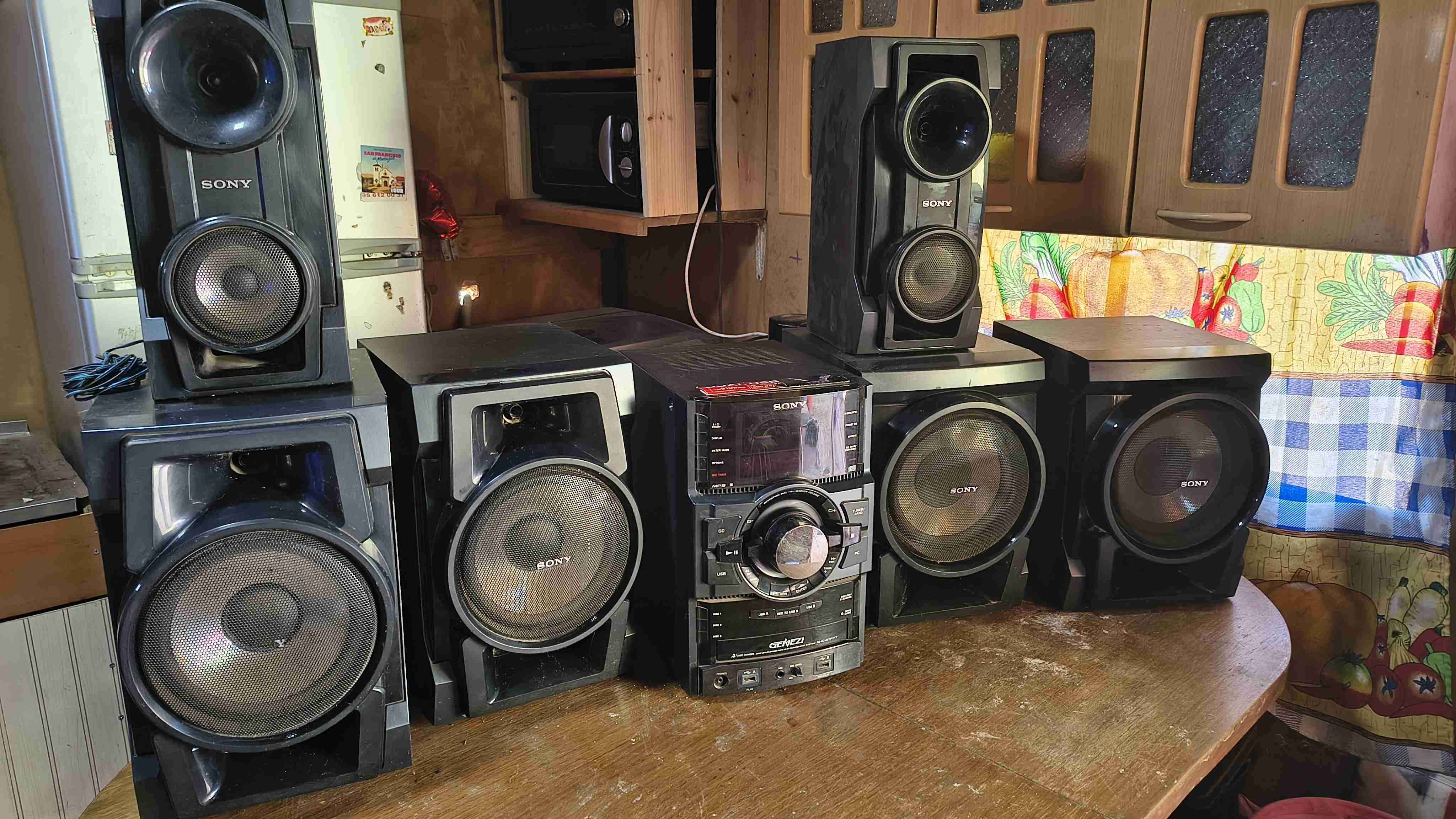 Equipo de música genezi MHC-GTA 77 UNA BESTIA - miniatura 2