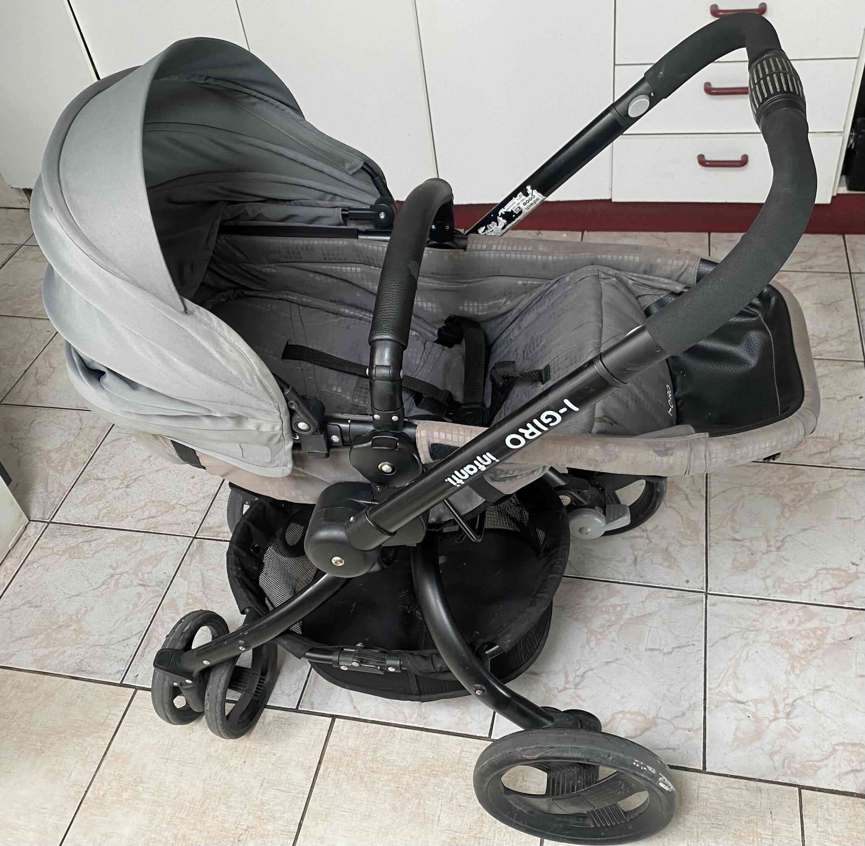 Coche Giro 360 y huevito - miniatura 2