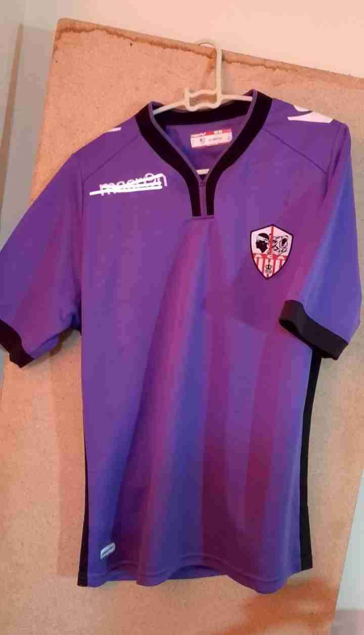 Camisetas de futbol - miniatura 1