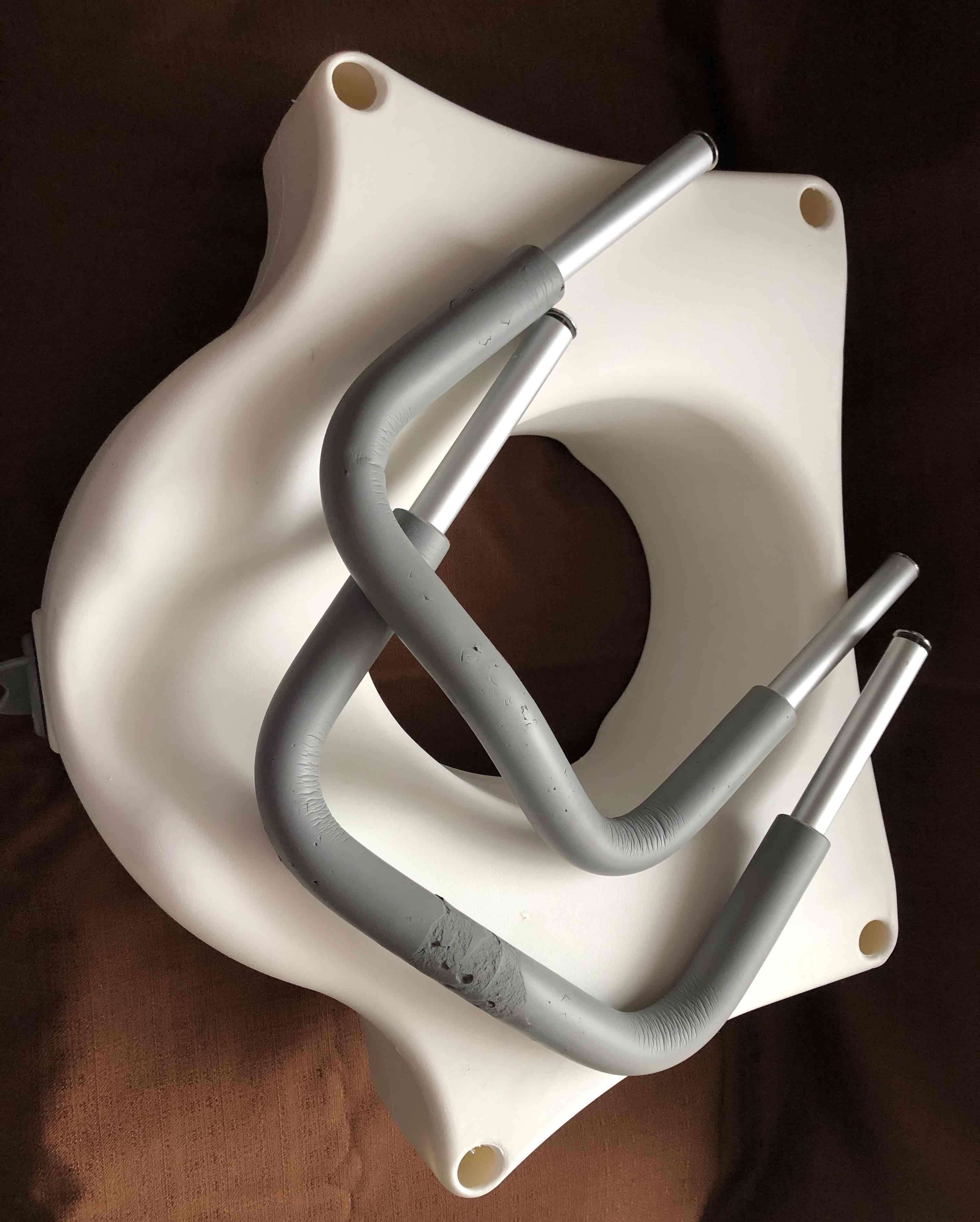 Elevador de baño con agarraderas - miniatura 2