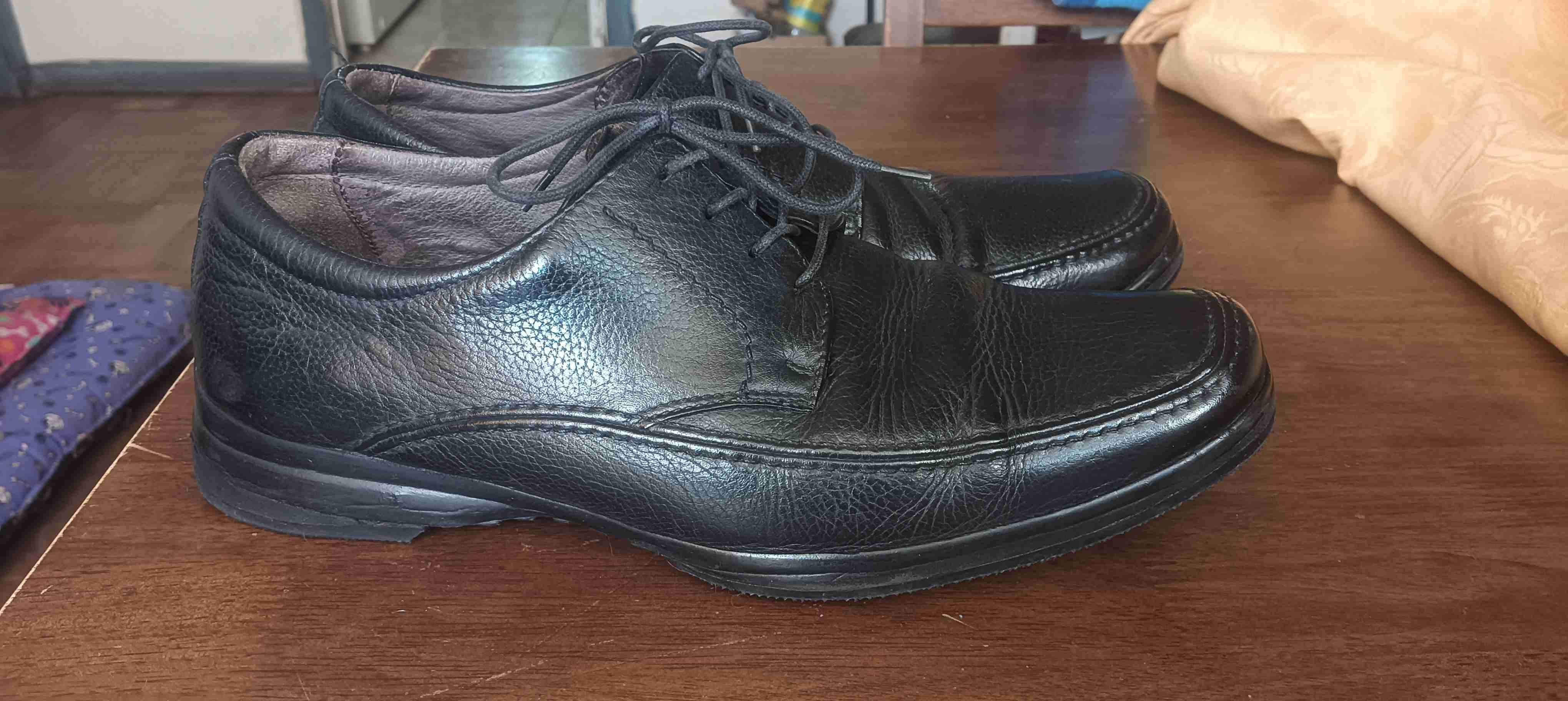 Zapatos formales negros de cuero - miniatura 3