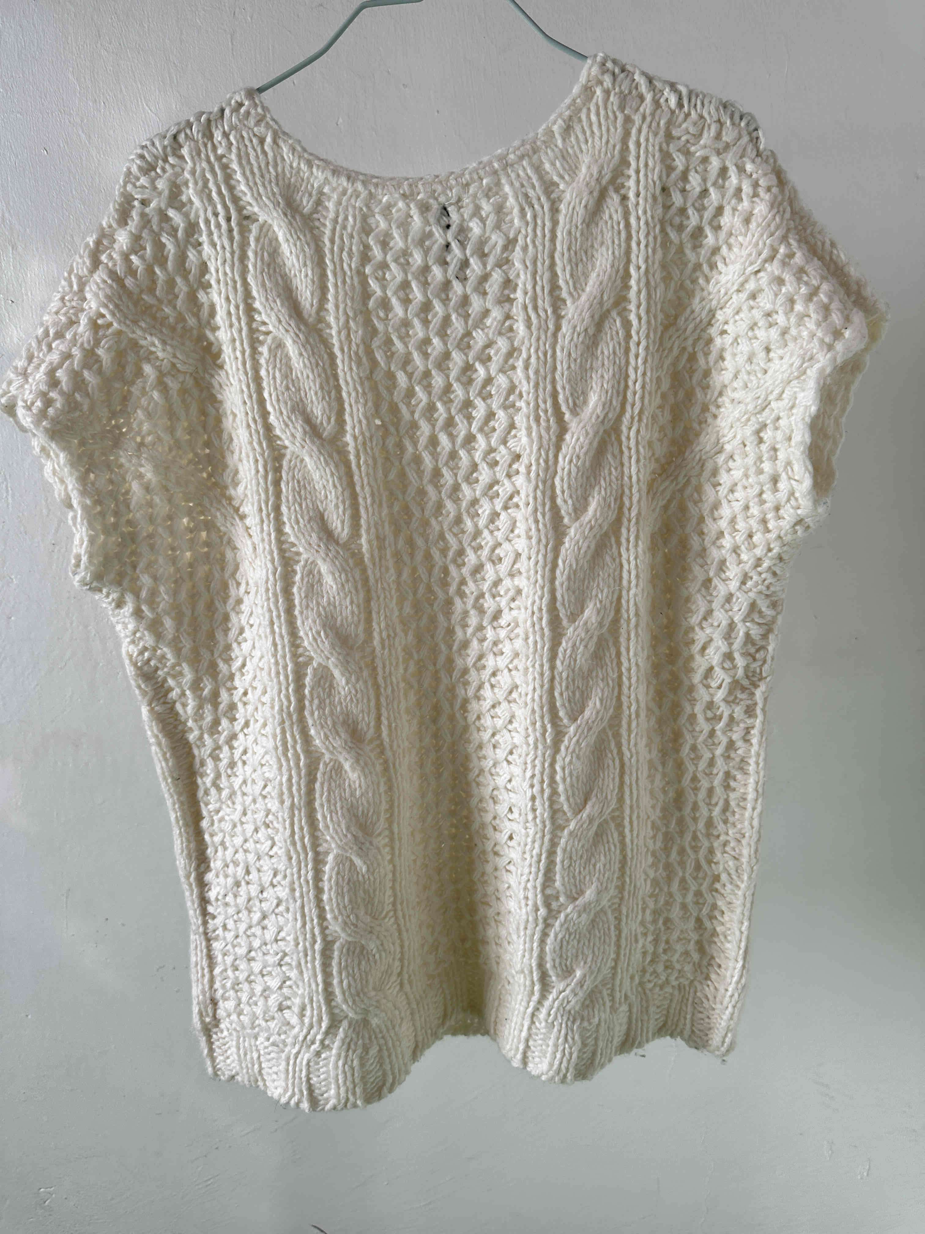 Chaleco tejido blanco - miniatura 2