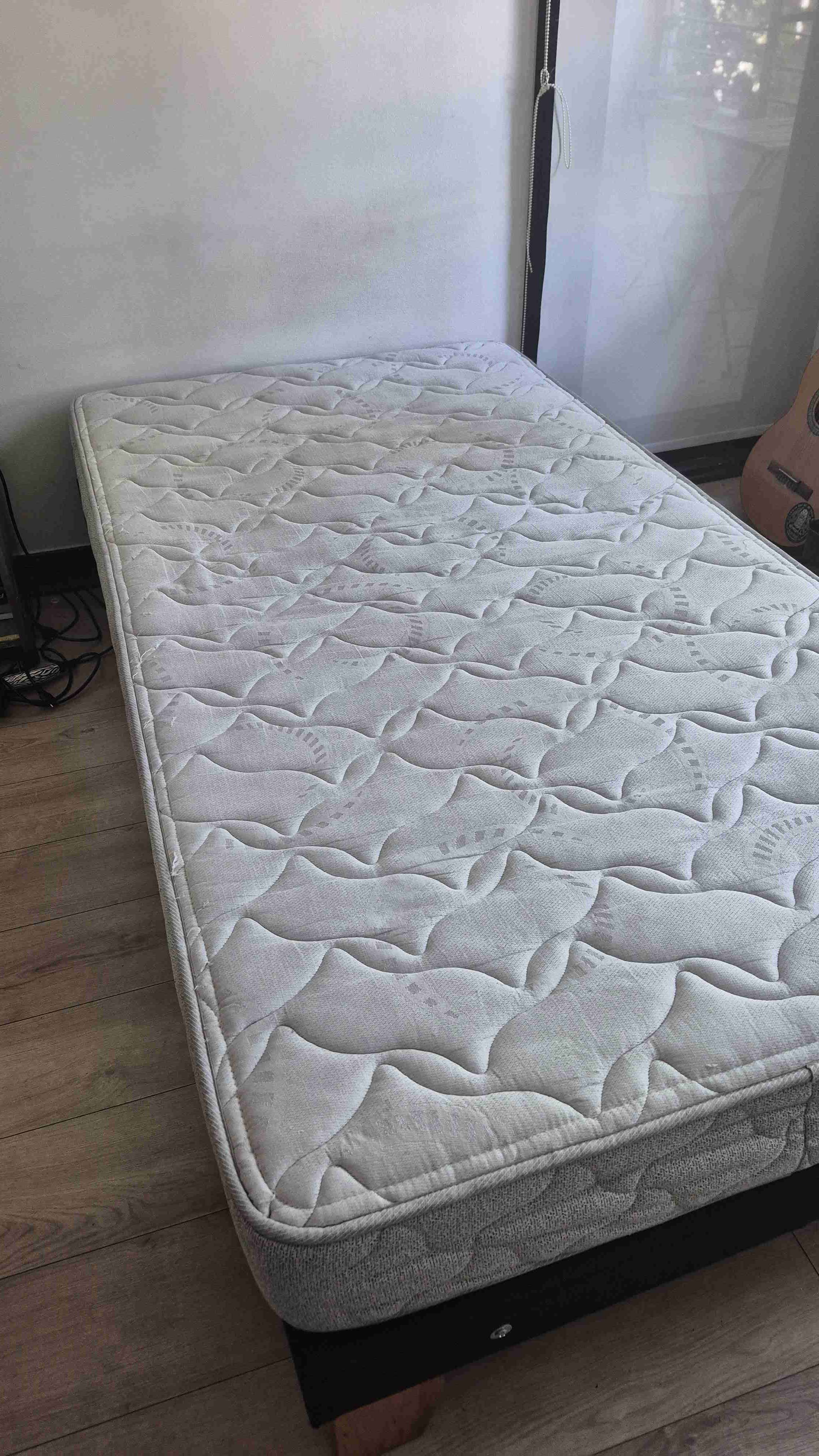 Colchón 1 1/2 (usado) + base (poco uso) - miniatura 3