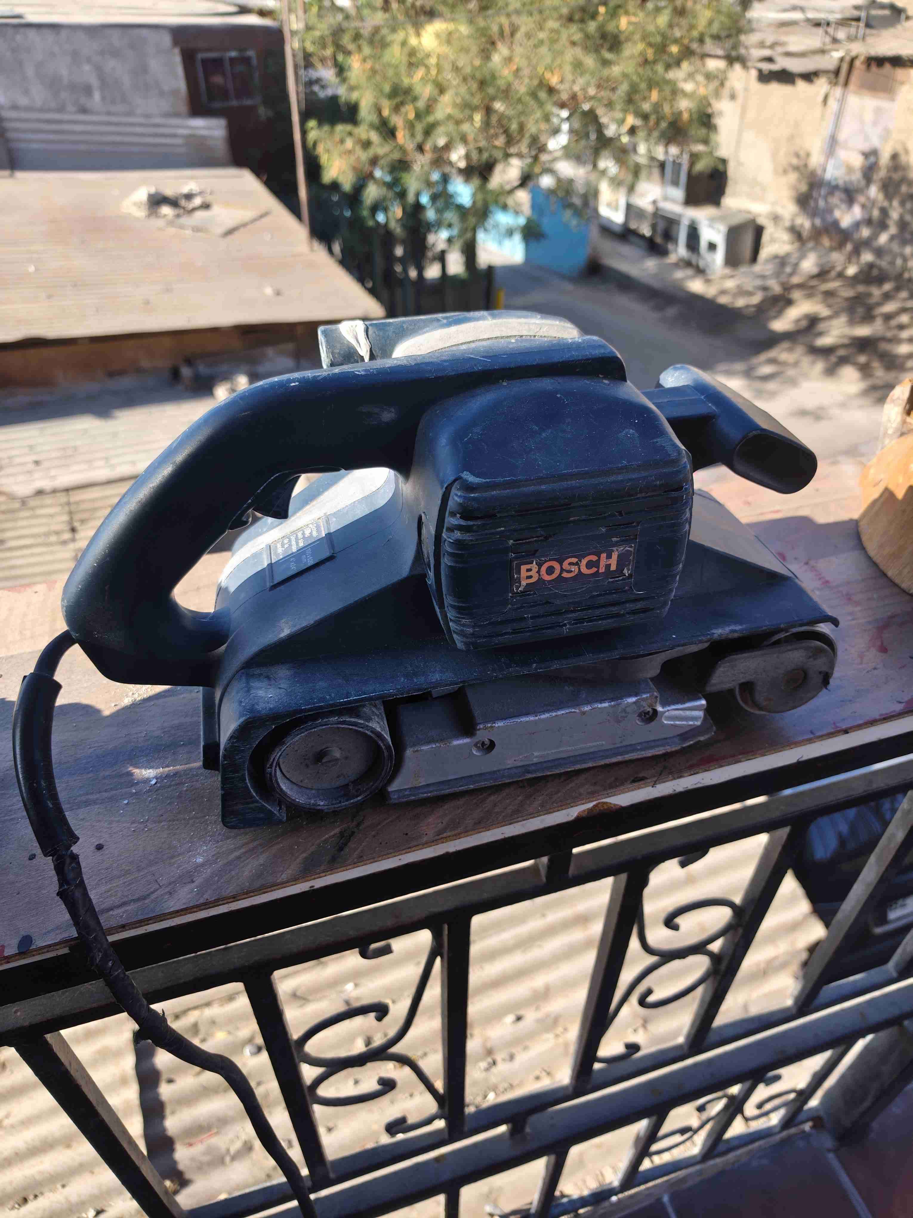 Lijadora de banda Bosch - miniatura 1