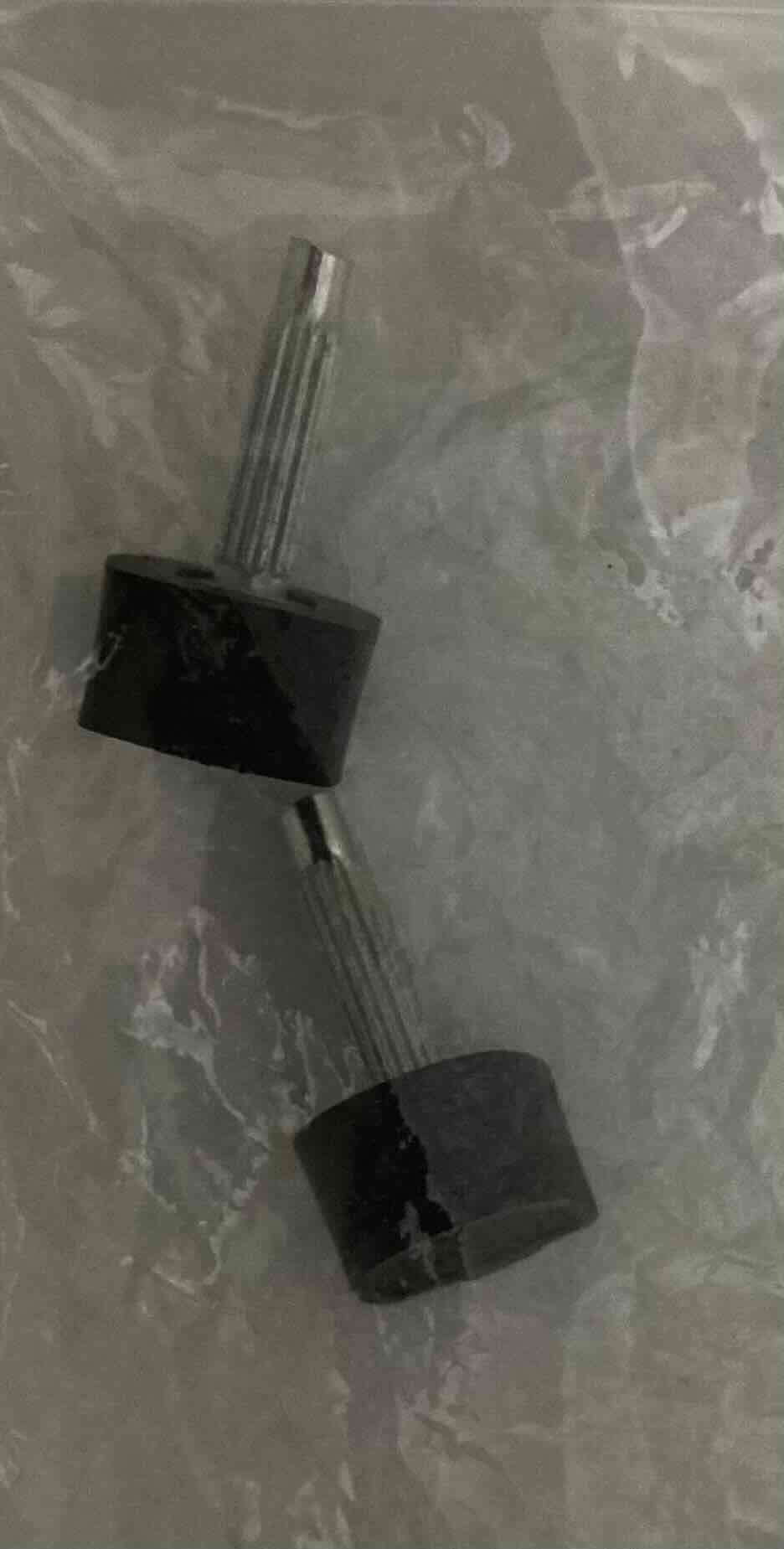 Tacones negros elegantes - miniatura 3