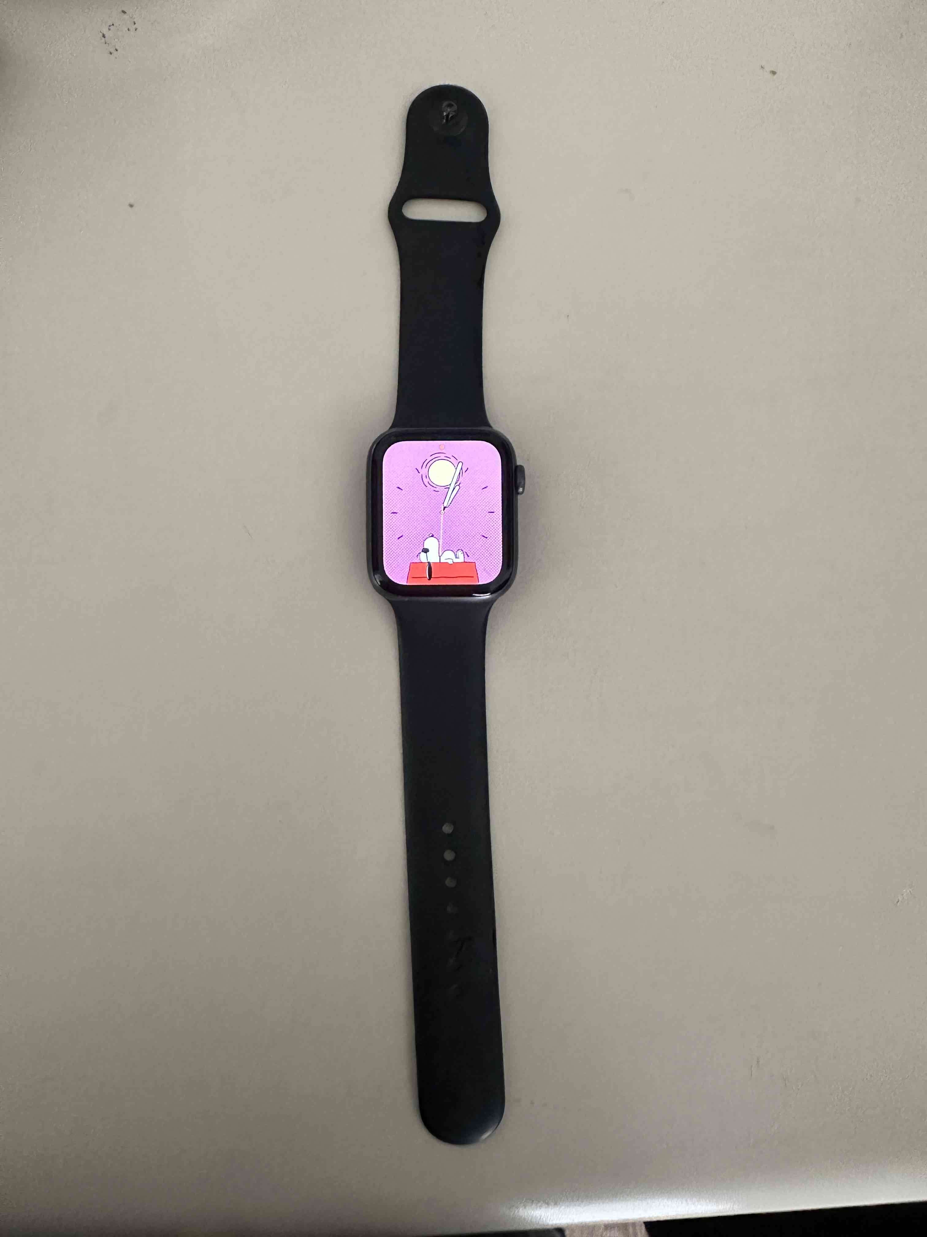 Apple Watch negro elegante - miniatura 2