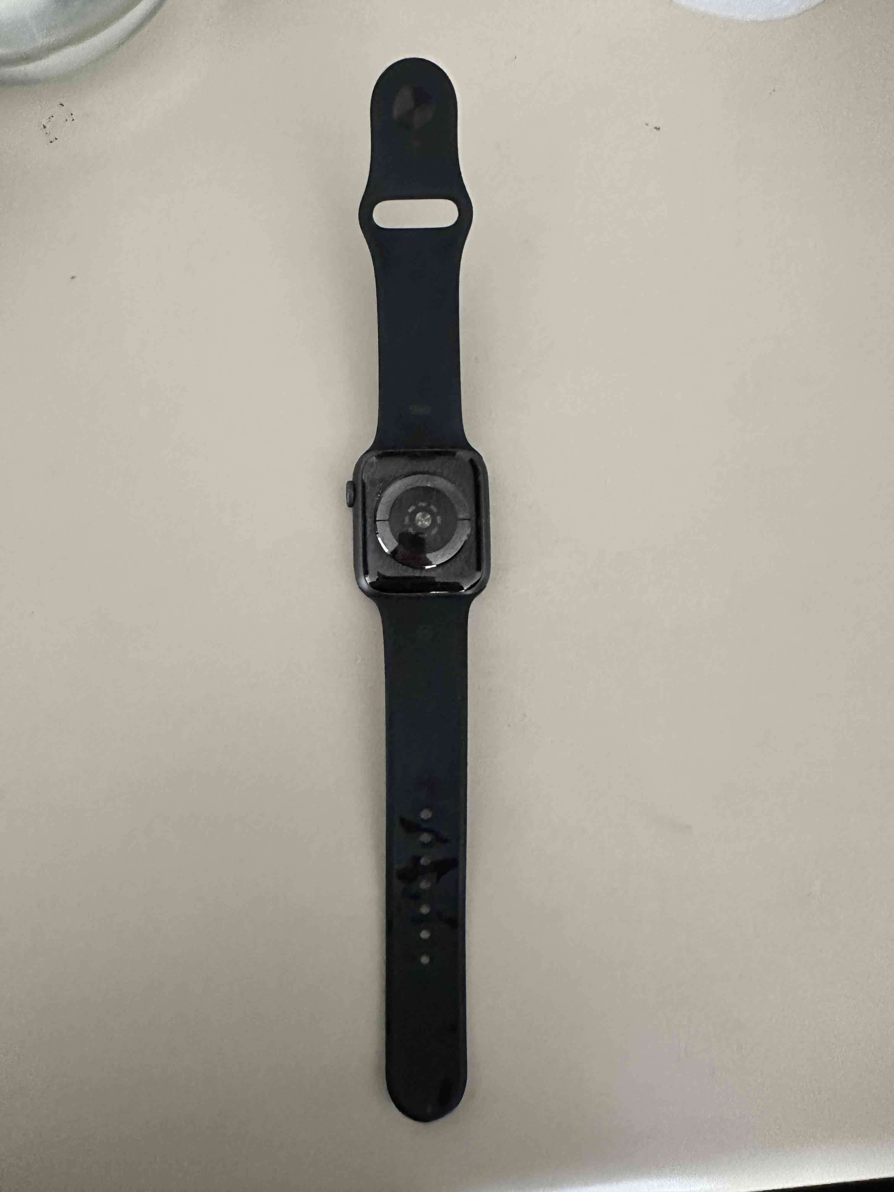 Apple Watch negro elegante - miniatura 4
