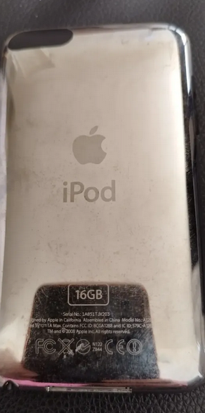 iPod Apple Y Parlante Sistema Retro De Sonido - miniatura 2