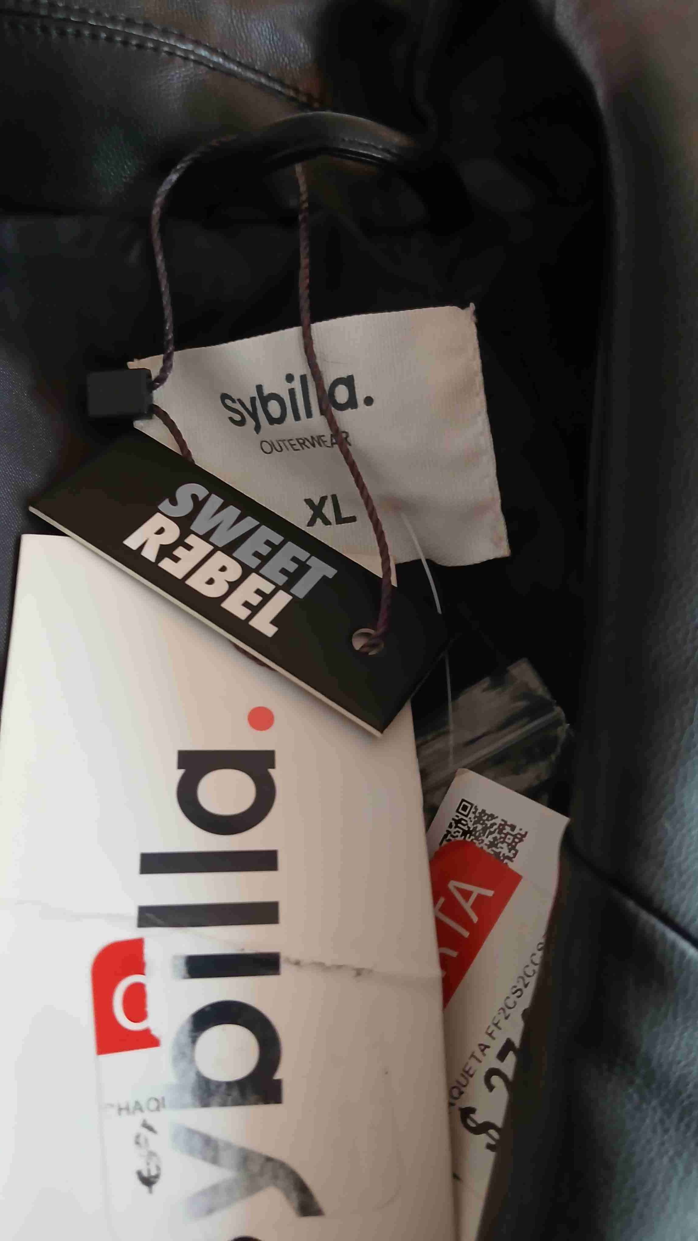 Chaqueta negra con flecos - miniatura 2