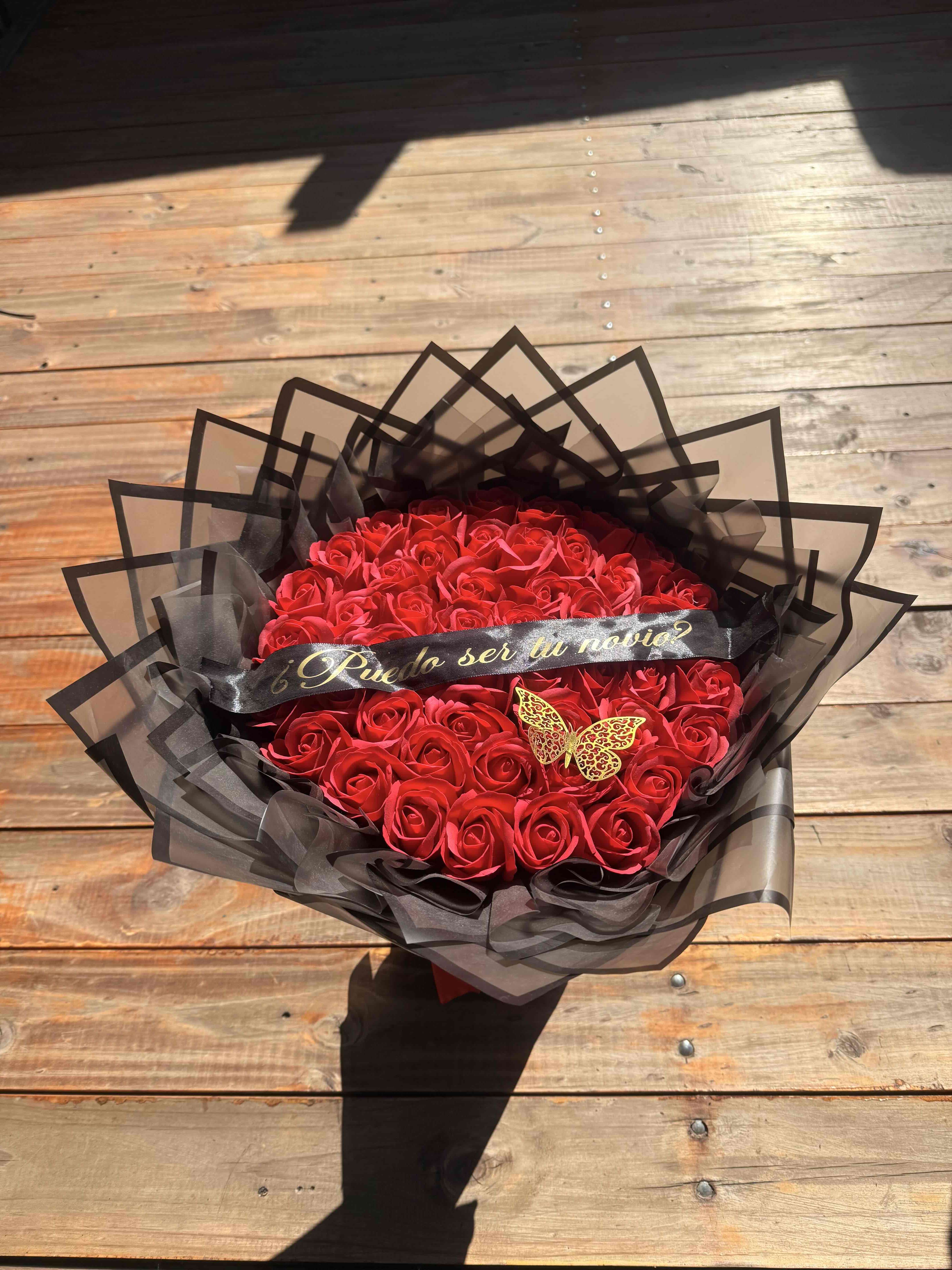 Ramo buchón de rosas - miniatura 2