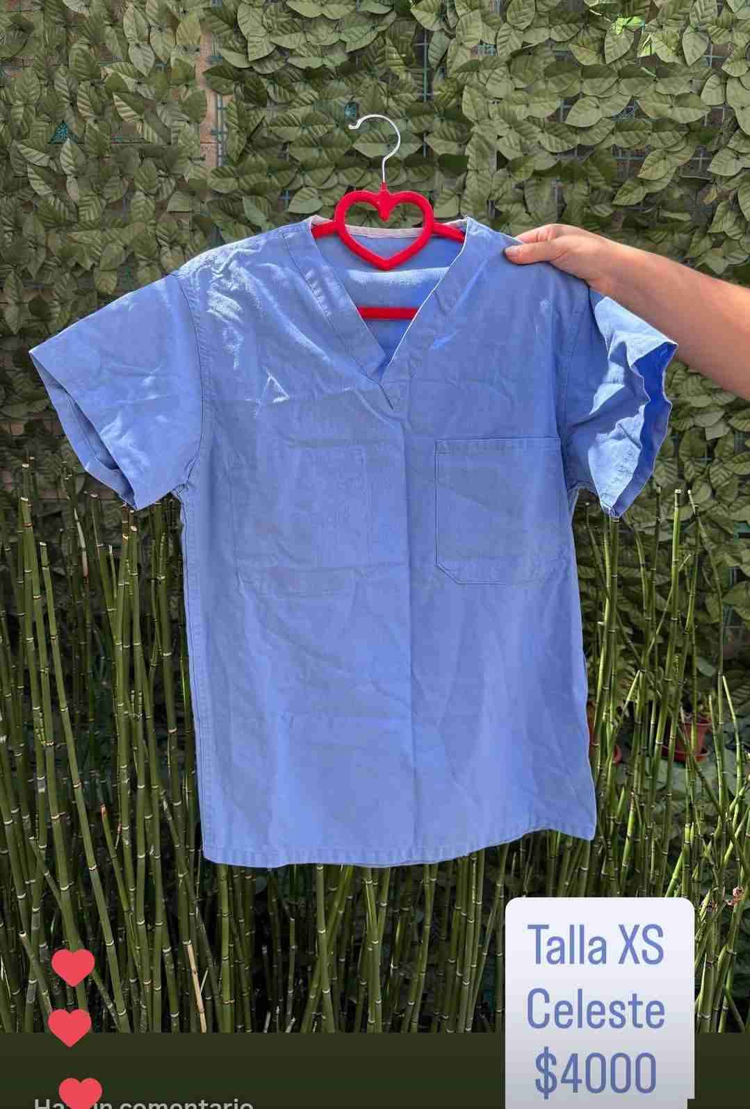 Uniformes clínicos talla XS - miniatura 2