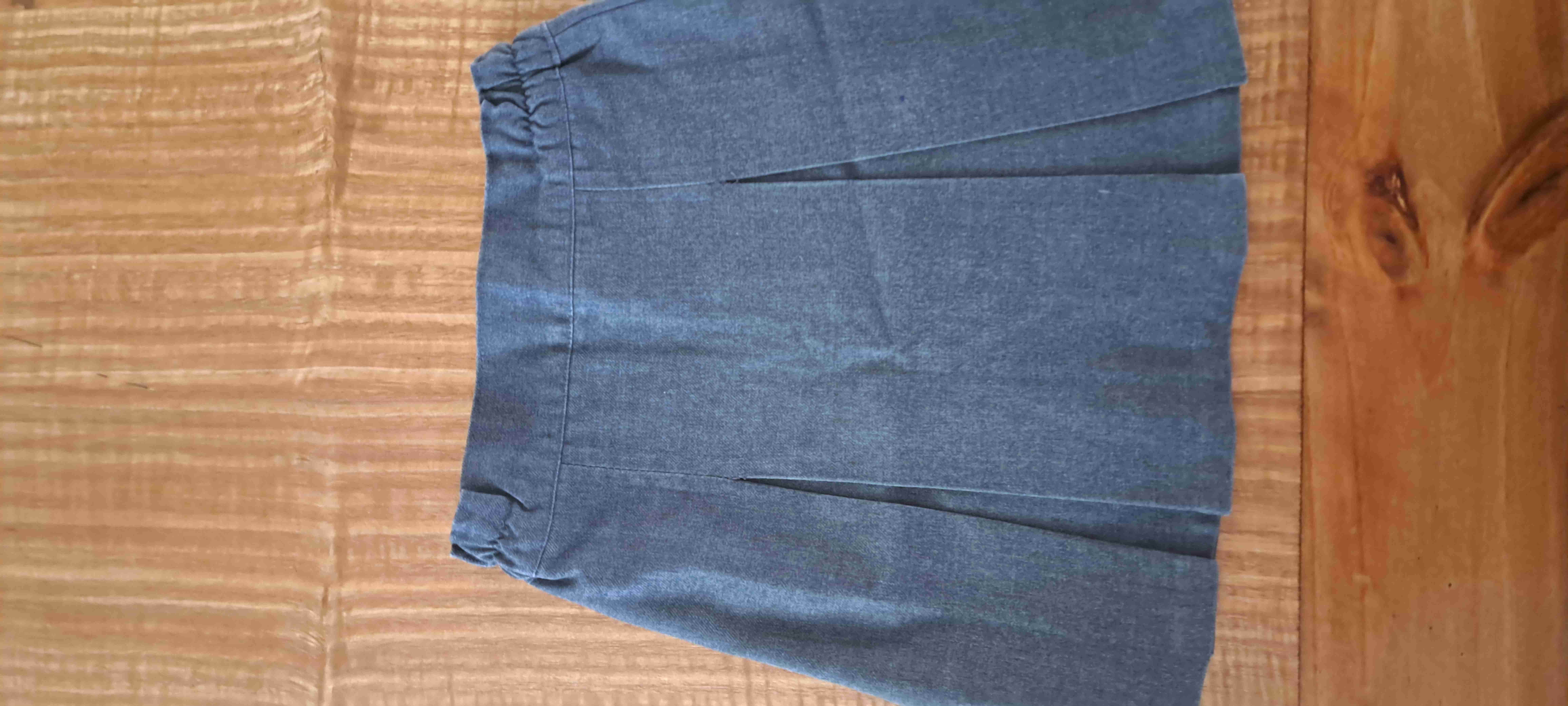 Falda de colegio gris plisada, talla 6 - miniatura 2