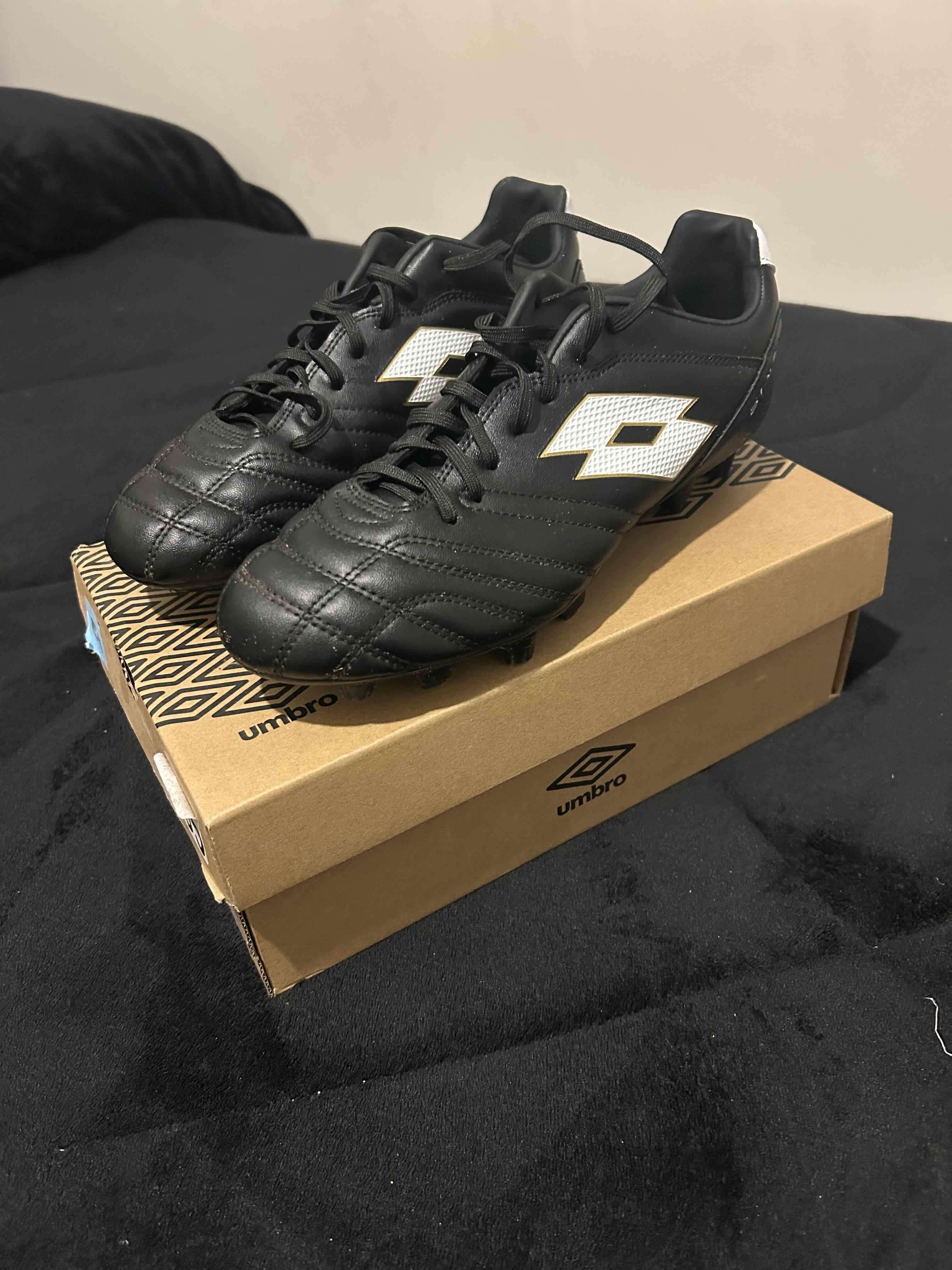 Zapatillas de fútbol Lotto Negras - miniatura 2