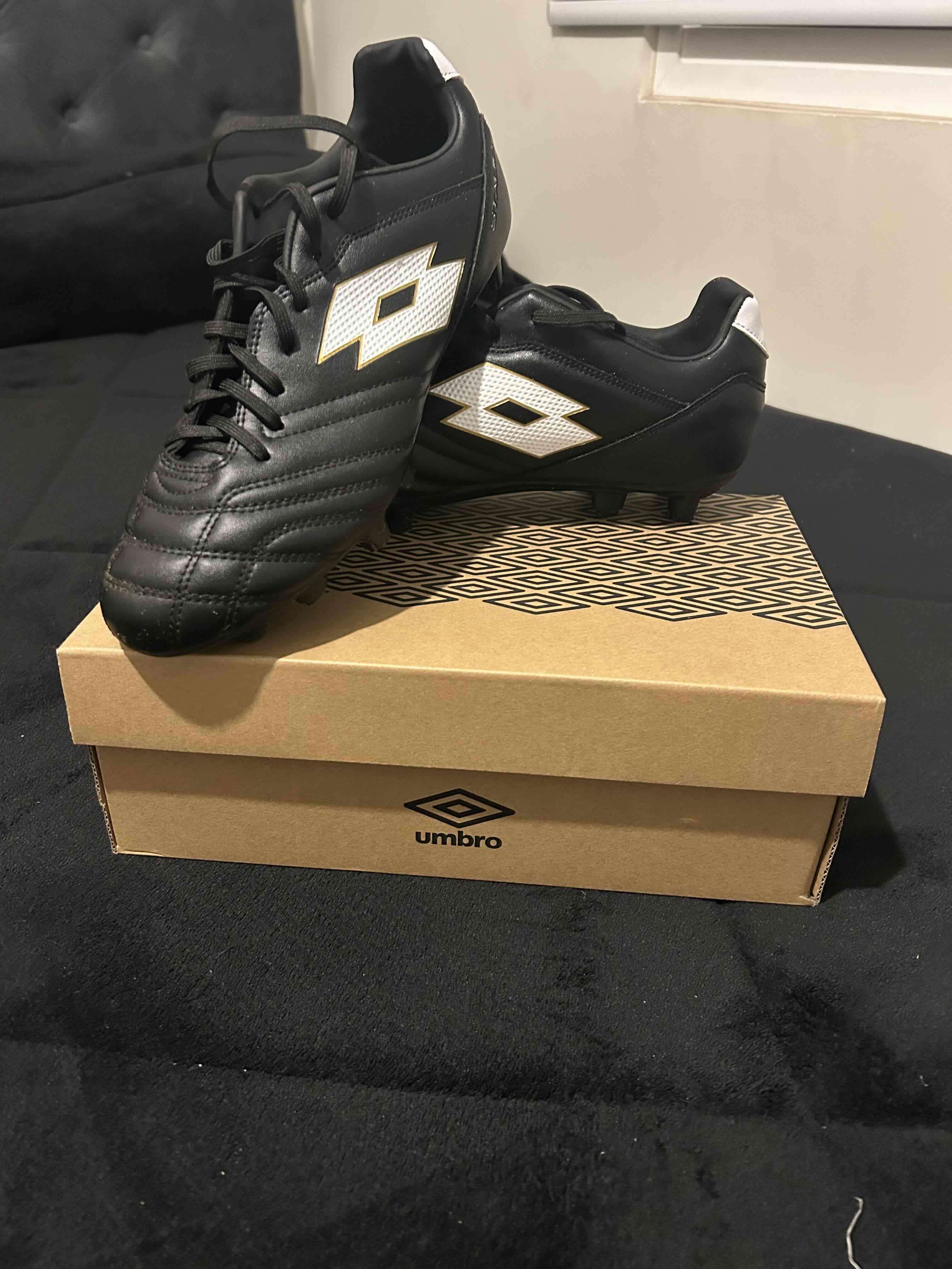 Zapatillas de fútbol Lotto Negras - miniatura 3