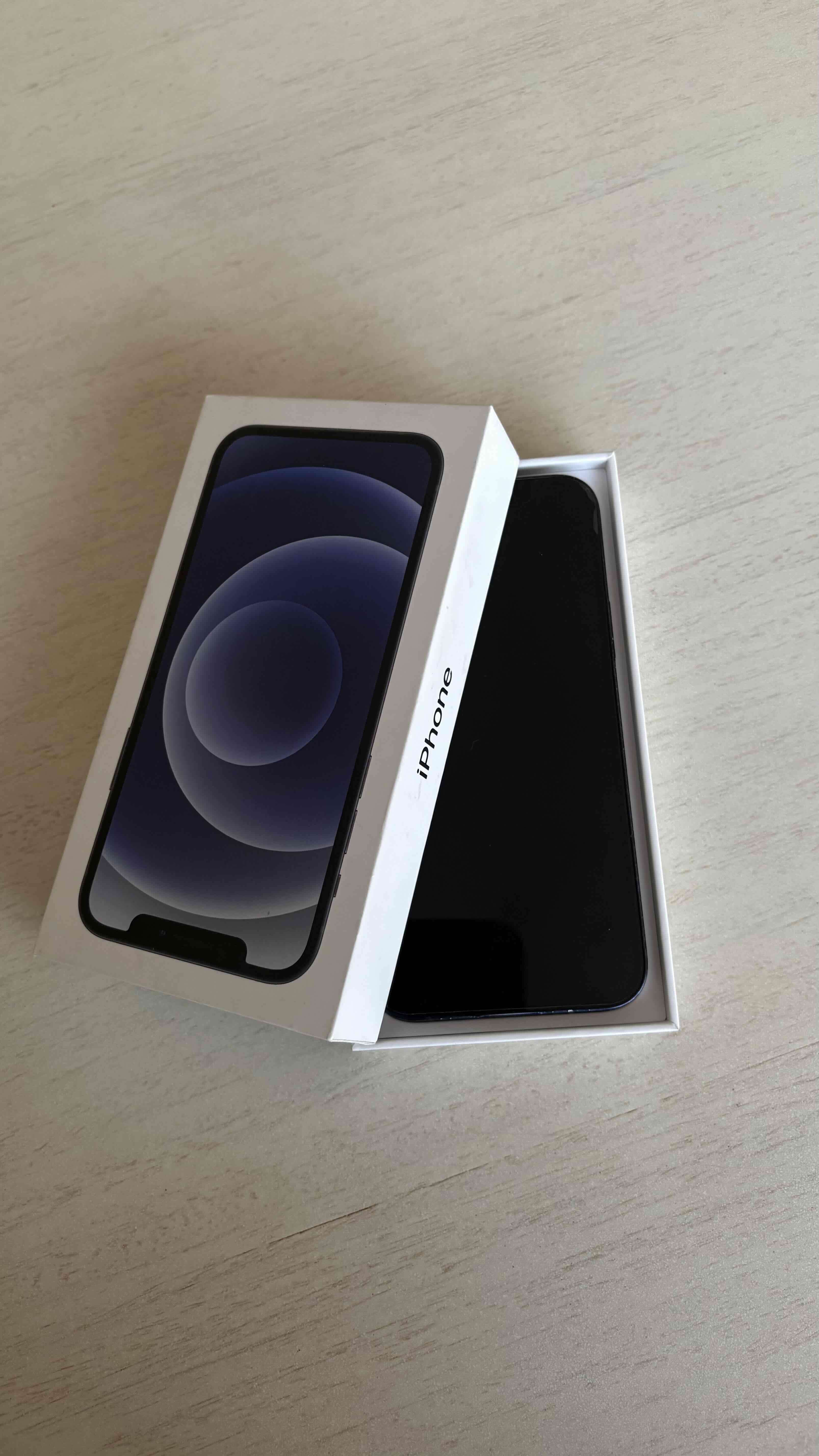 iPhone 12 128gb en caja original - miniatura 1