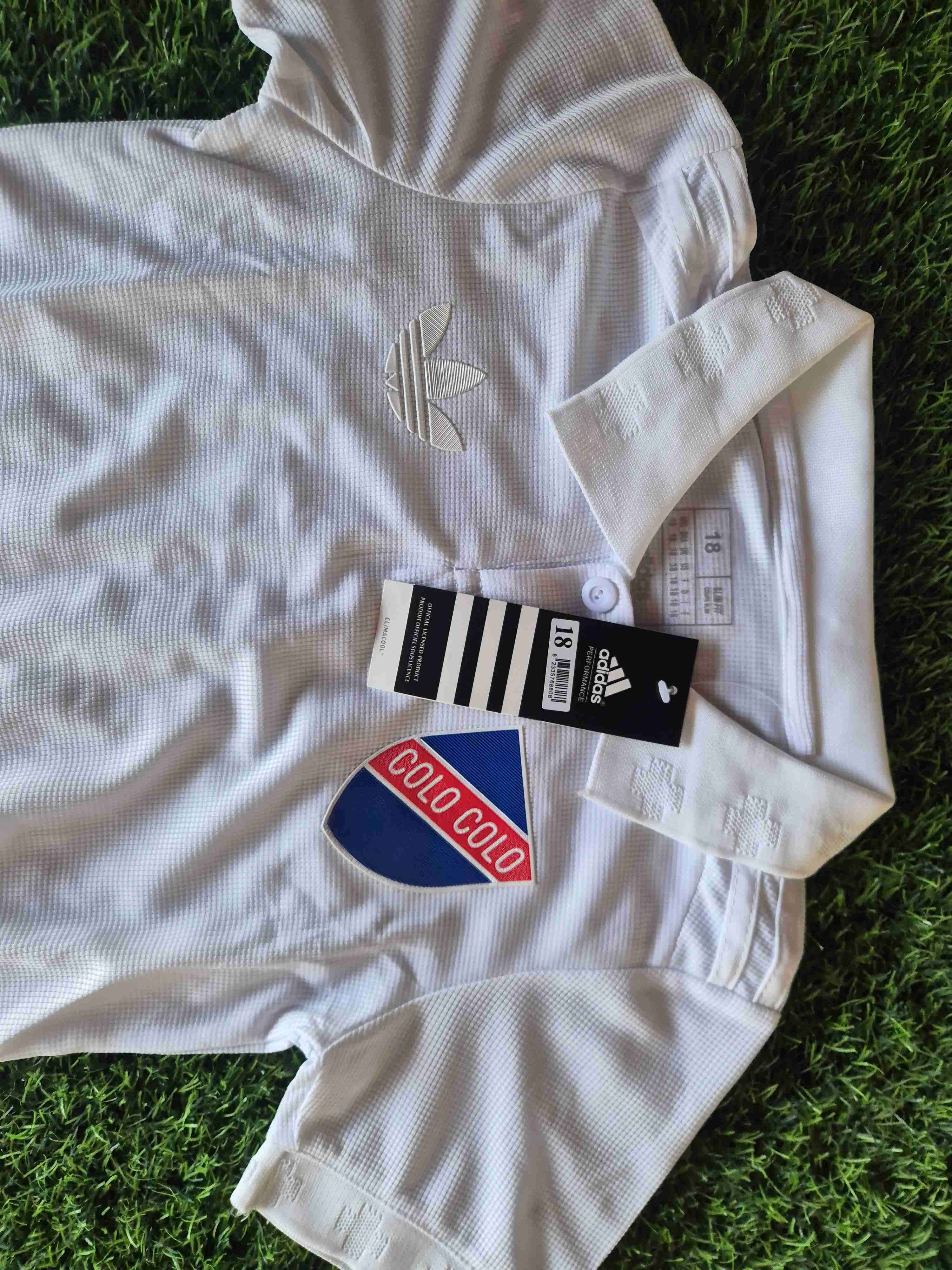 Conjunto infantil Colo-Colo Adidas talla 4 - miniatura 2
