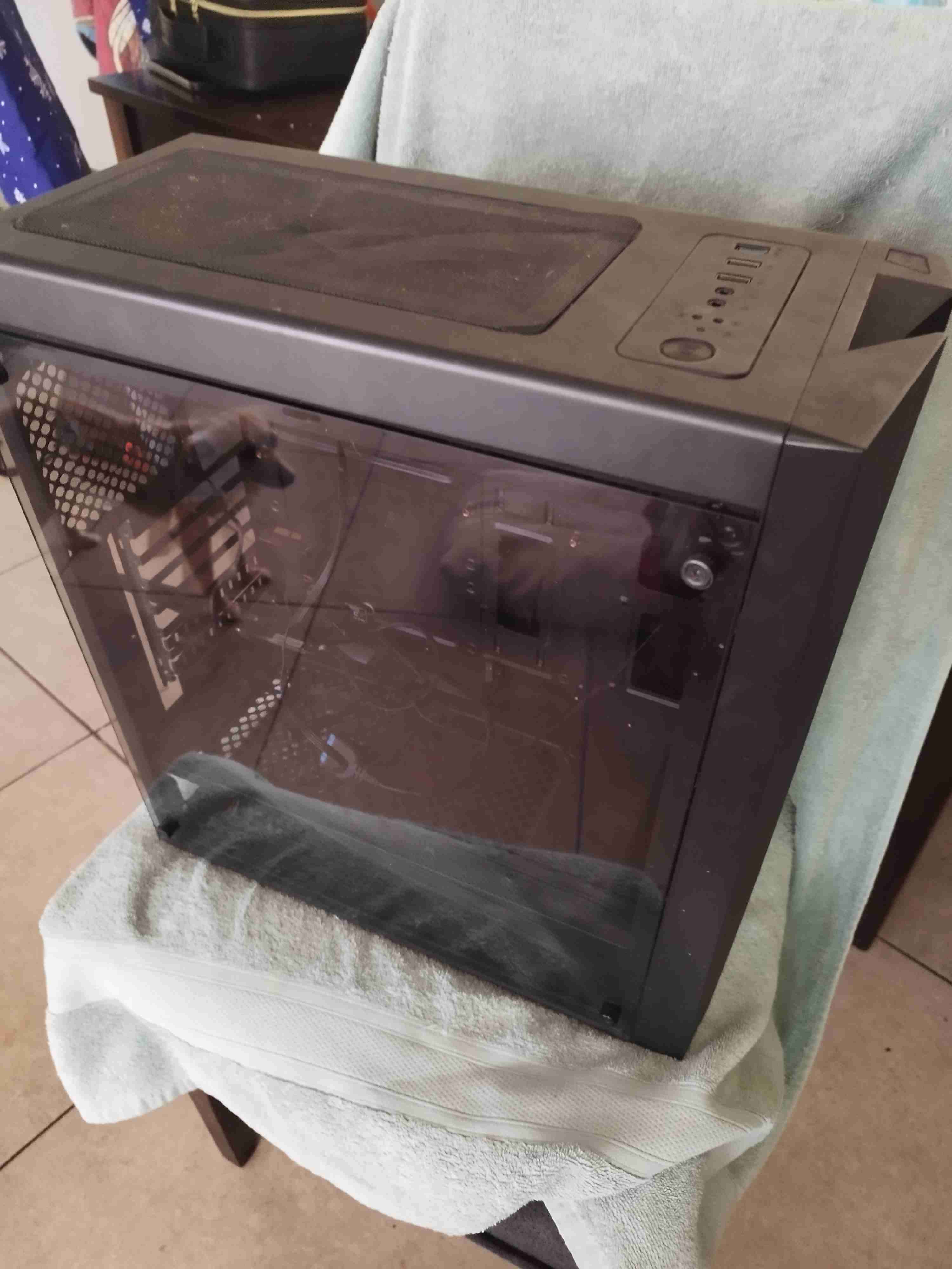 Gabinete para PC negro - miniatura 2