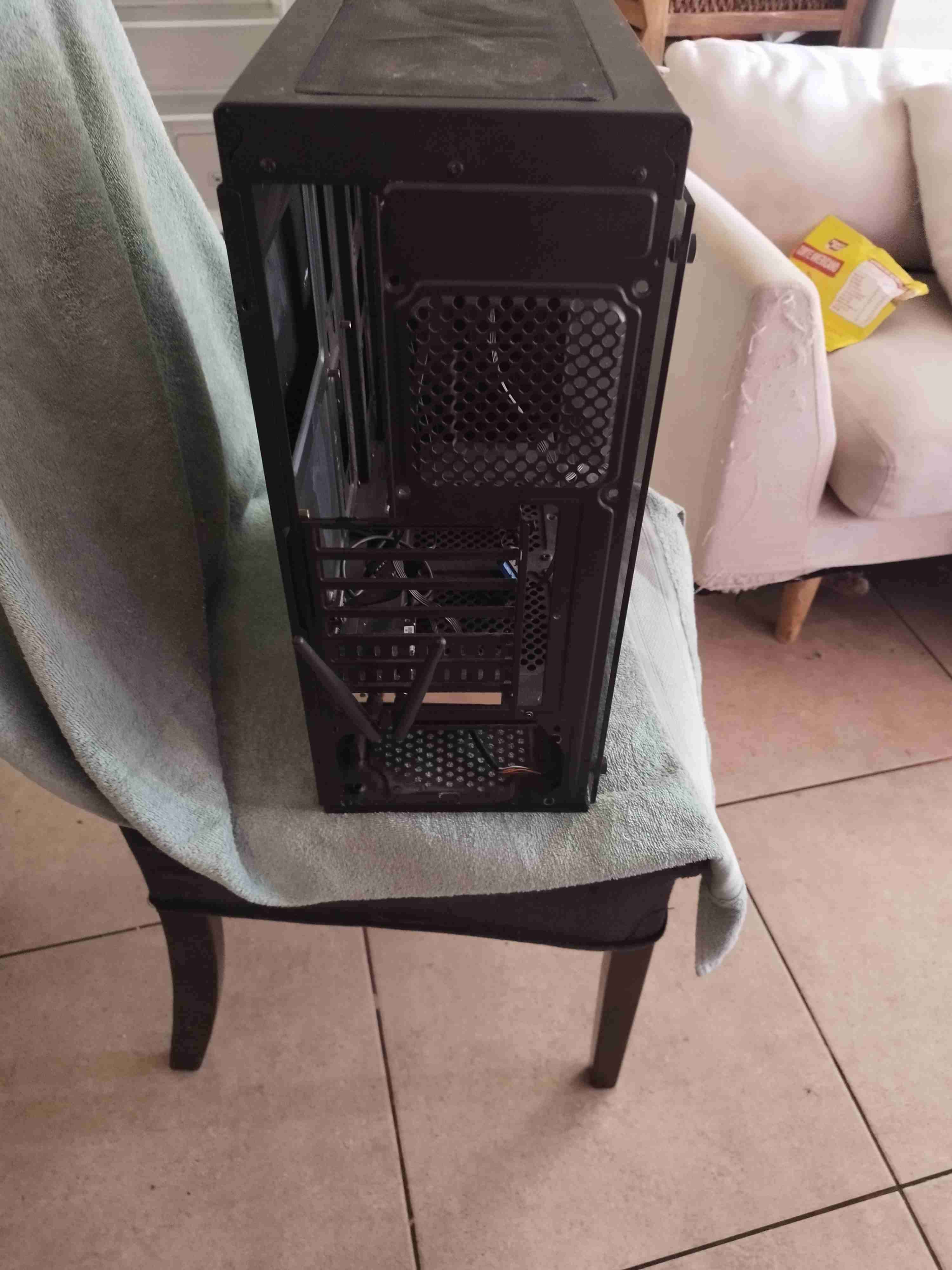 Gabinete para PC negro - miniatura 4