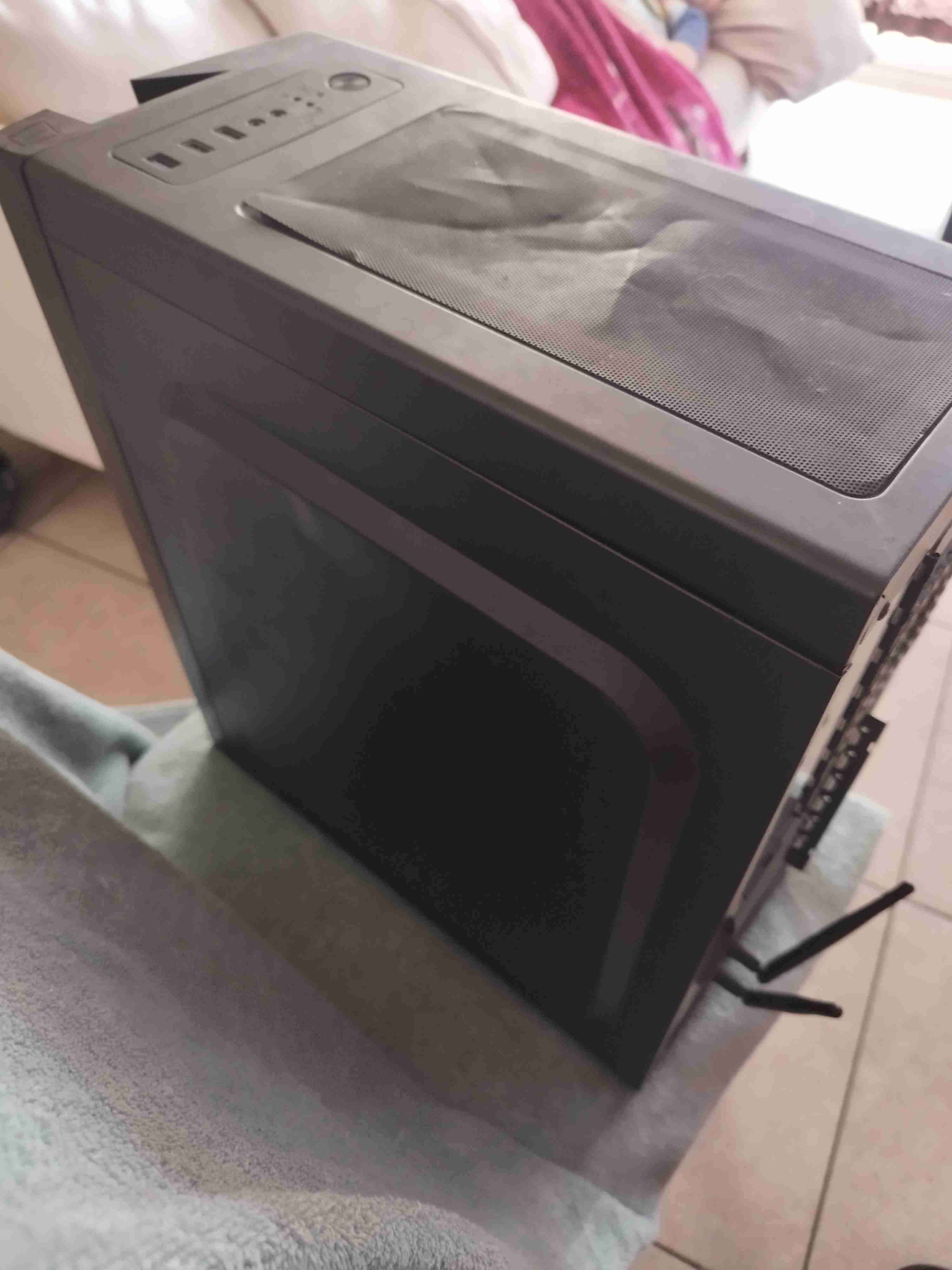 Gabinete para PC negro - miniatura 5