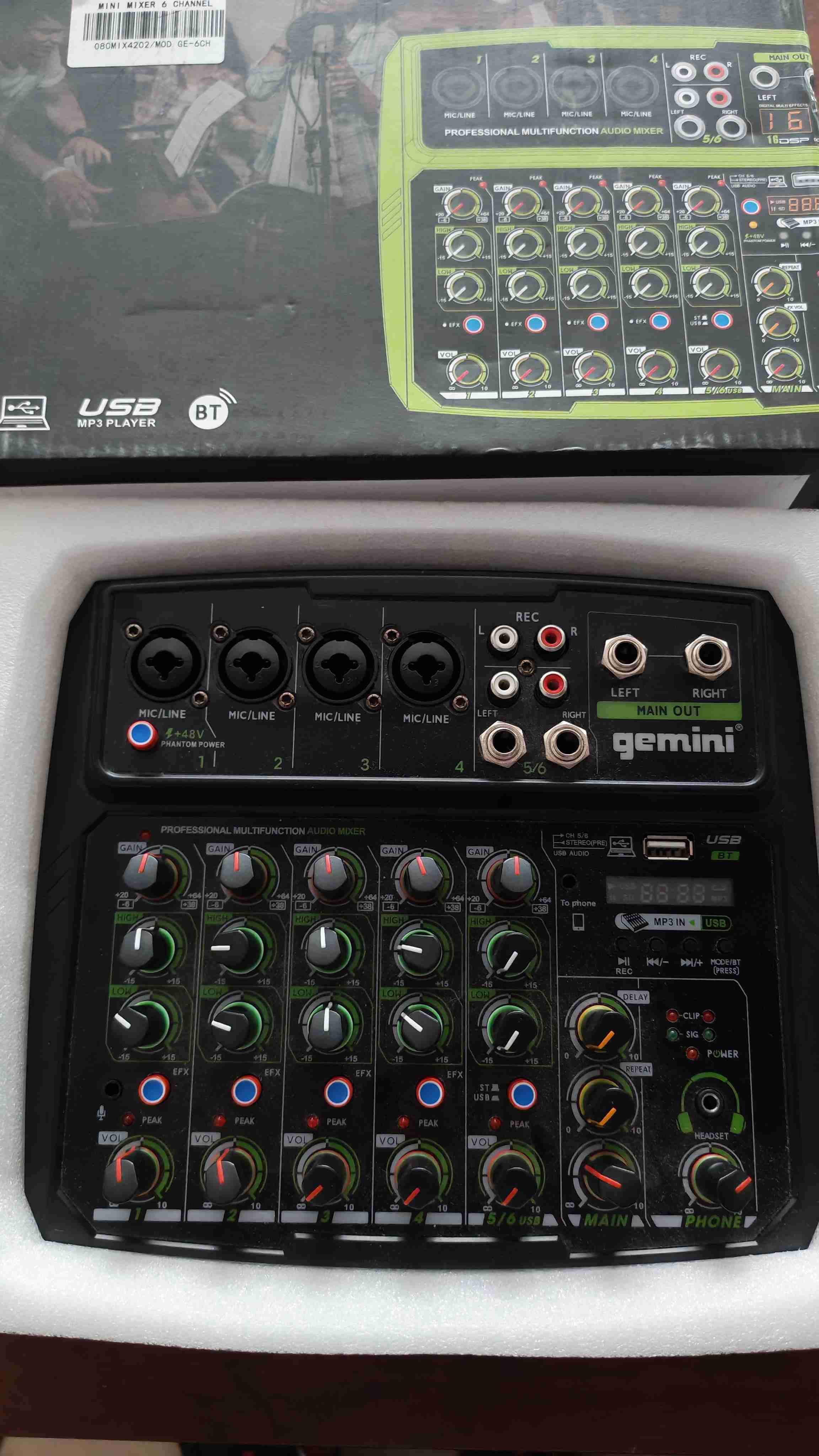 Consola mezcladora de 6 canales - miniatura 2