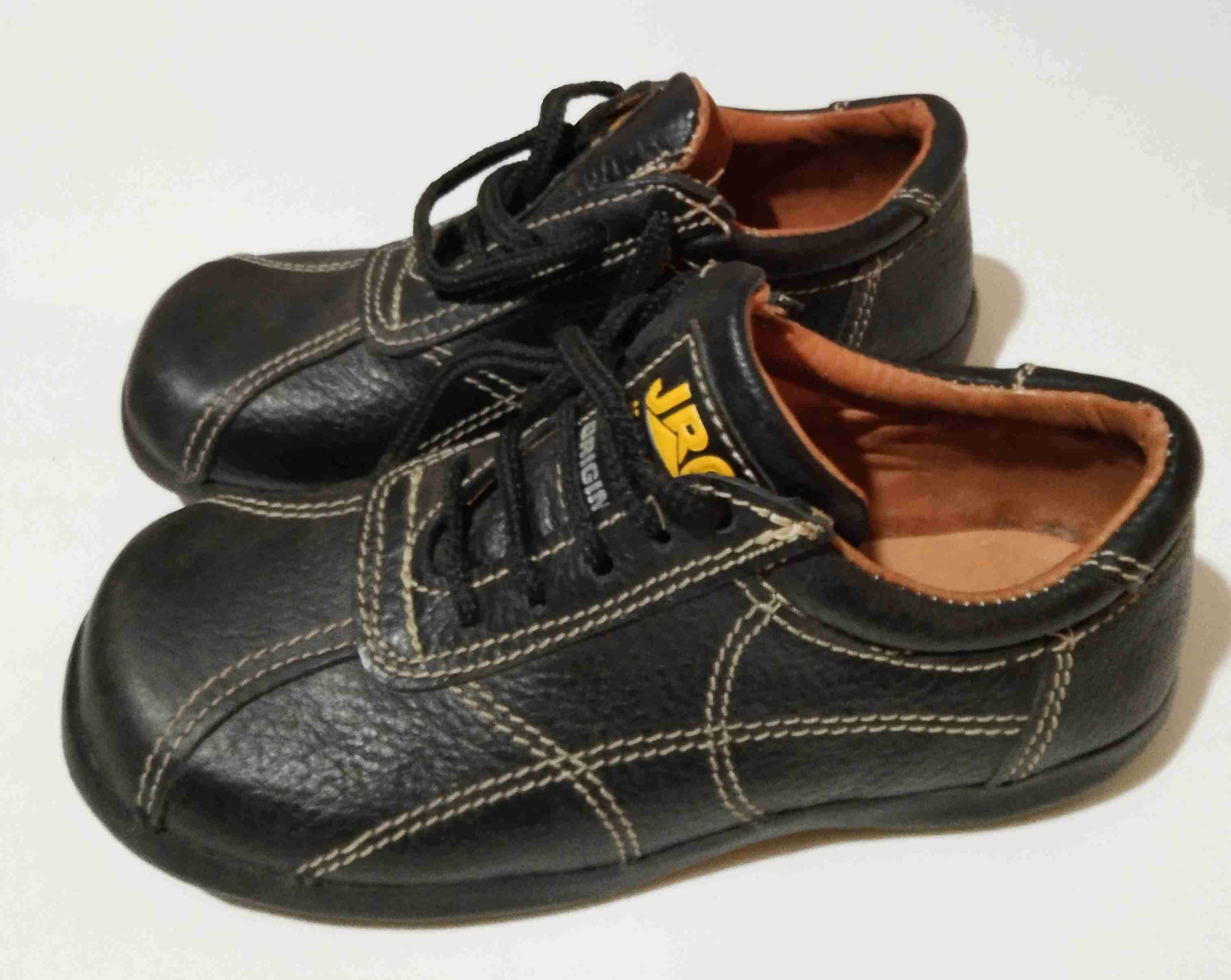 Zapatillas negras varón N 35 - miniatura 2